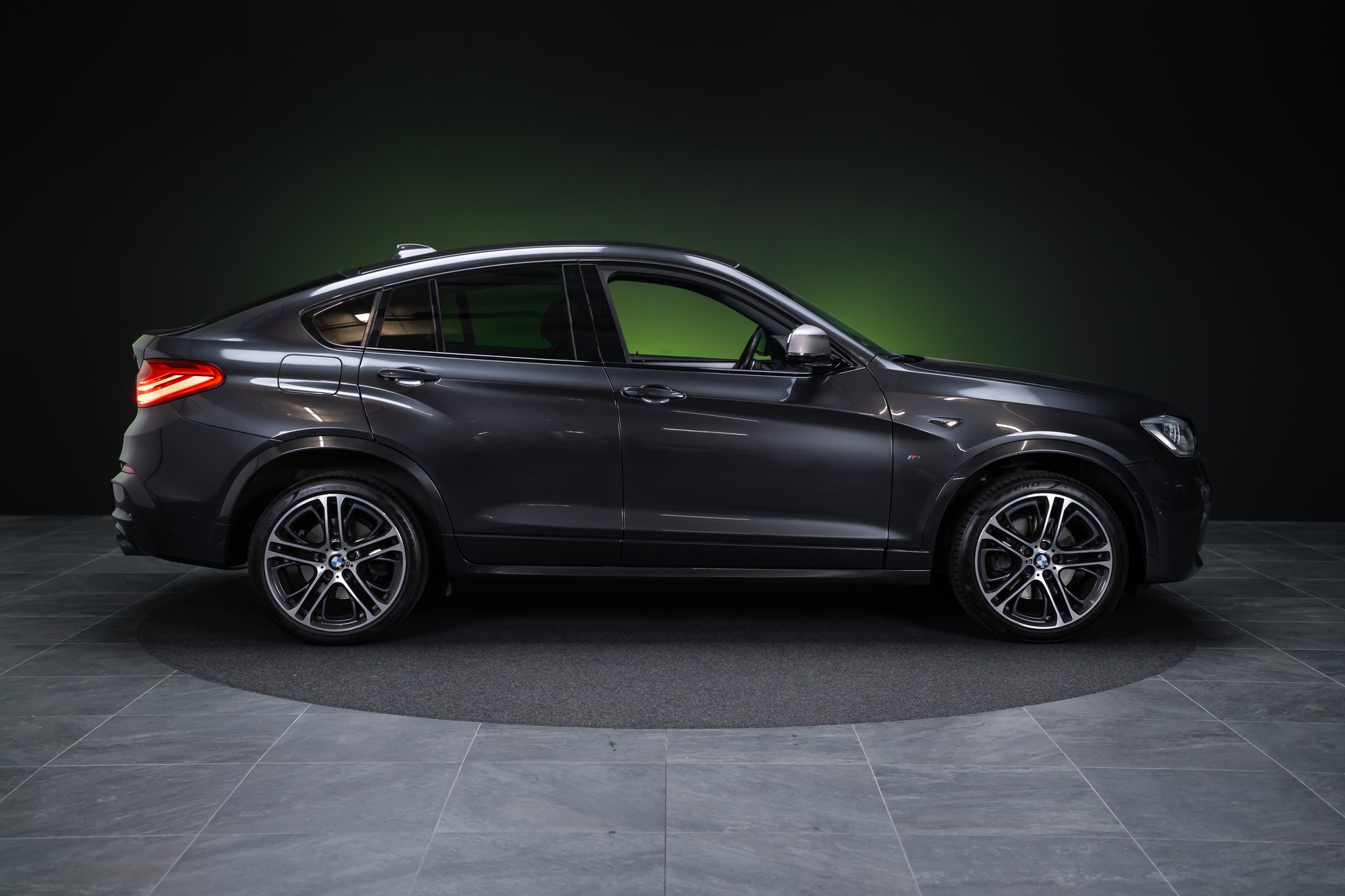 BMW X4 M40i / CH-Fahrzeug / Harman/Kardon / Rückfahrkamera-image-5