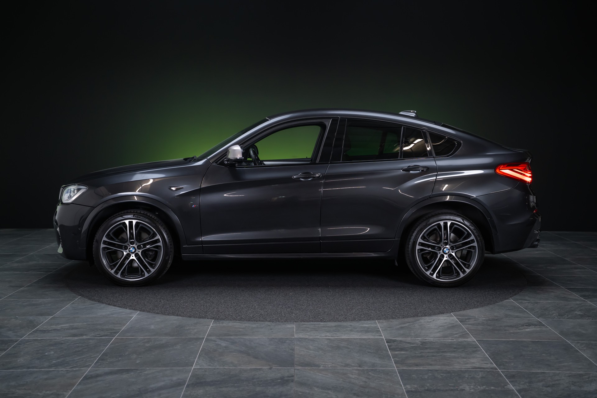 BMW X4 M40i / CH-Fahrzeug / Harman/Kardon / Rückfahrkamera-image-7