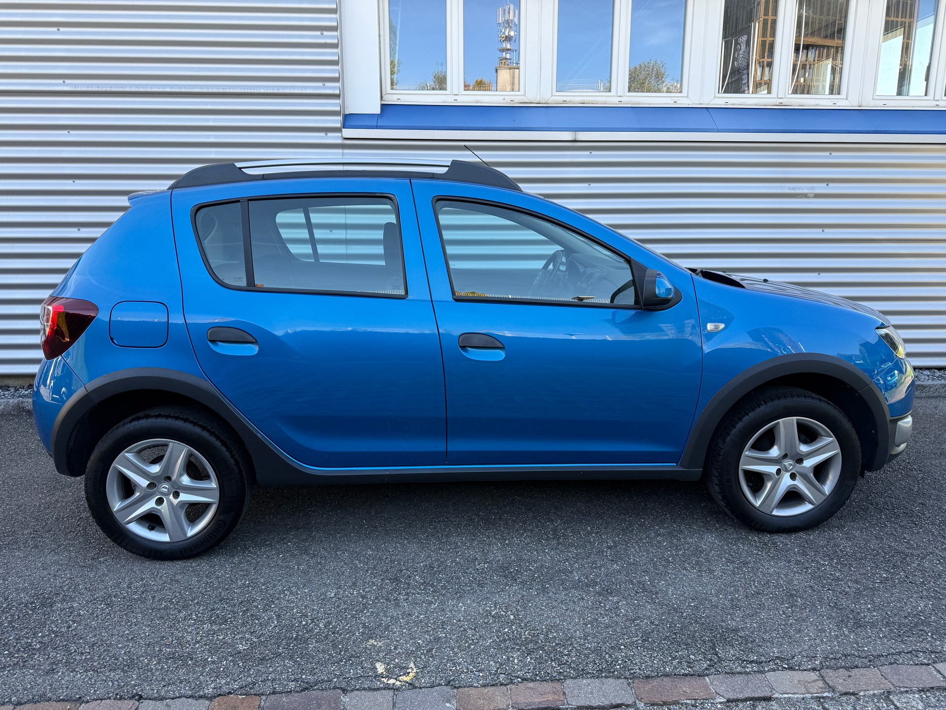 DACIA Sandero Tce 90 Stepway Lauréate Automatic-image-12