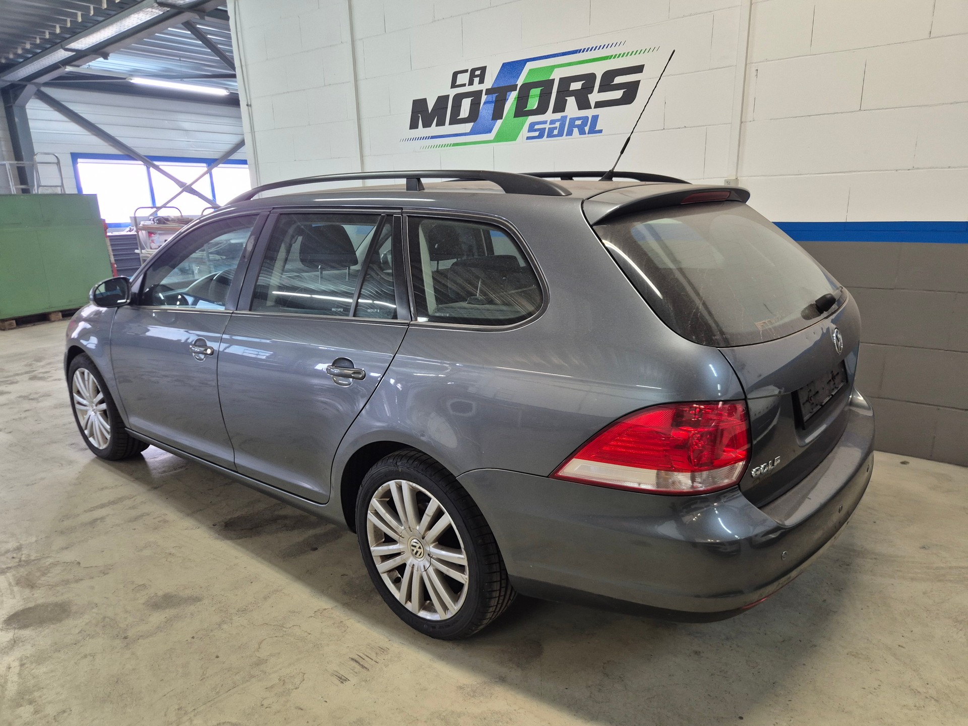 VW Golf Variant 1.9 TDI Comfortline-image-4