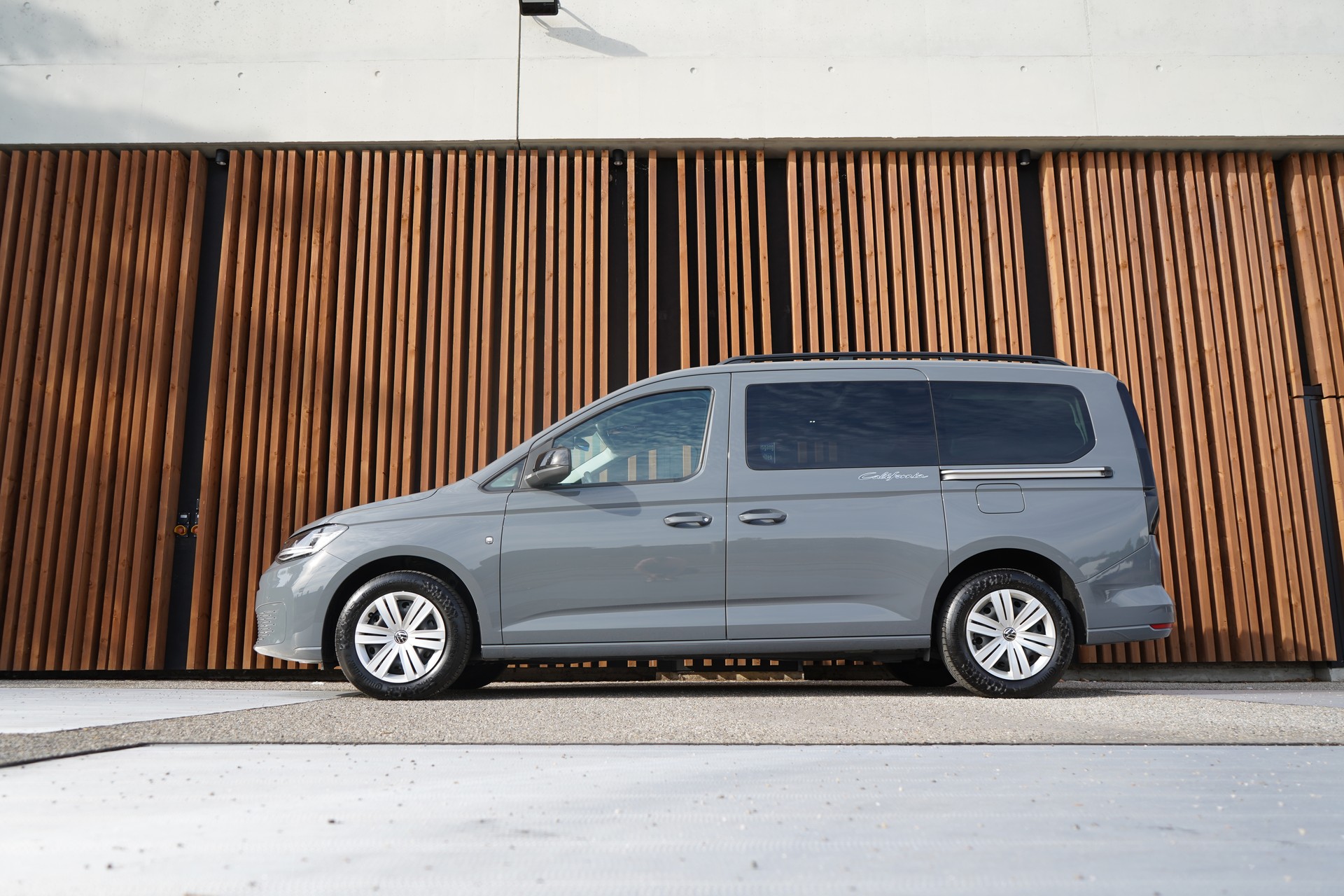 VW CADDY MAXI 2.0 TDI CALIFORNIA SPIRIT DSG l 122 PS-image-1