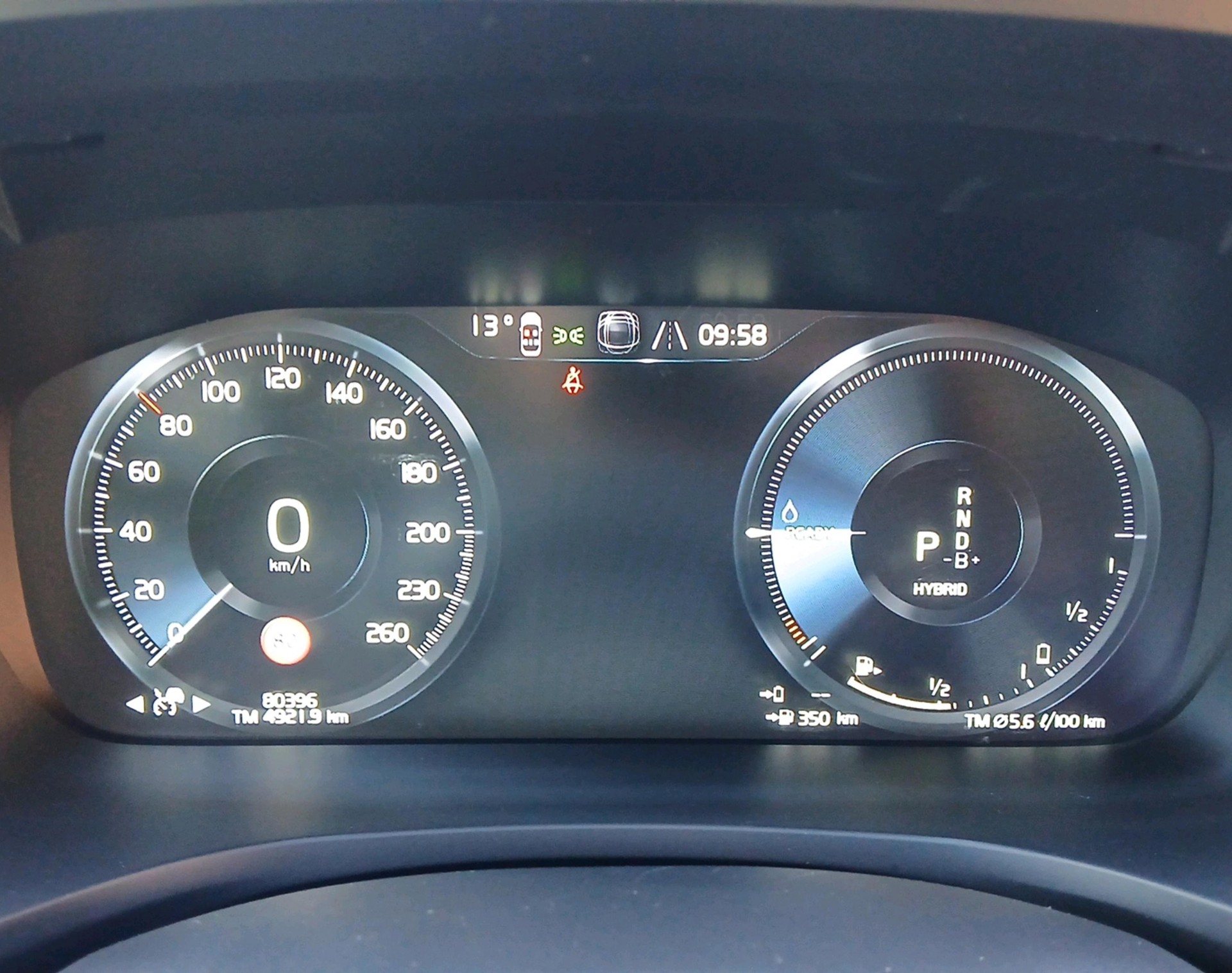 VOLVO S60 T8 e AWD Inscription-image-11