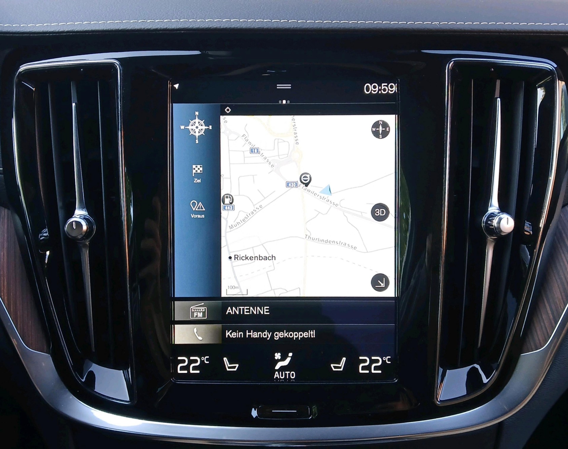 VOLVO S60 T8 e AWD Inscription-image-12