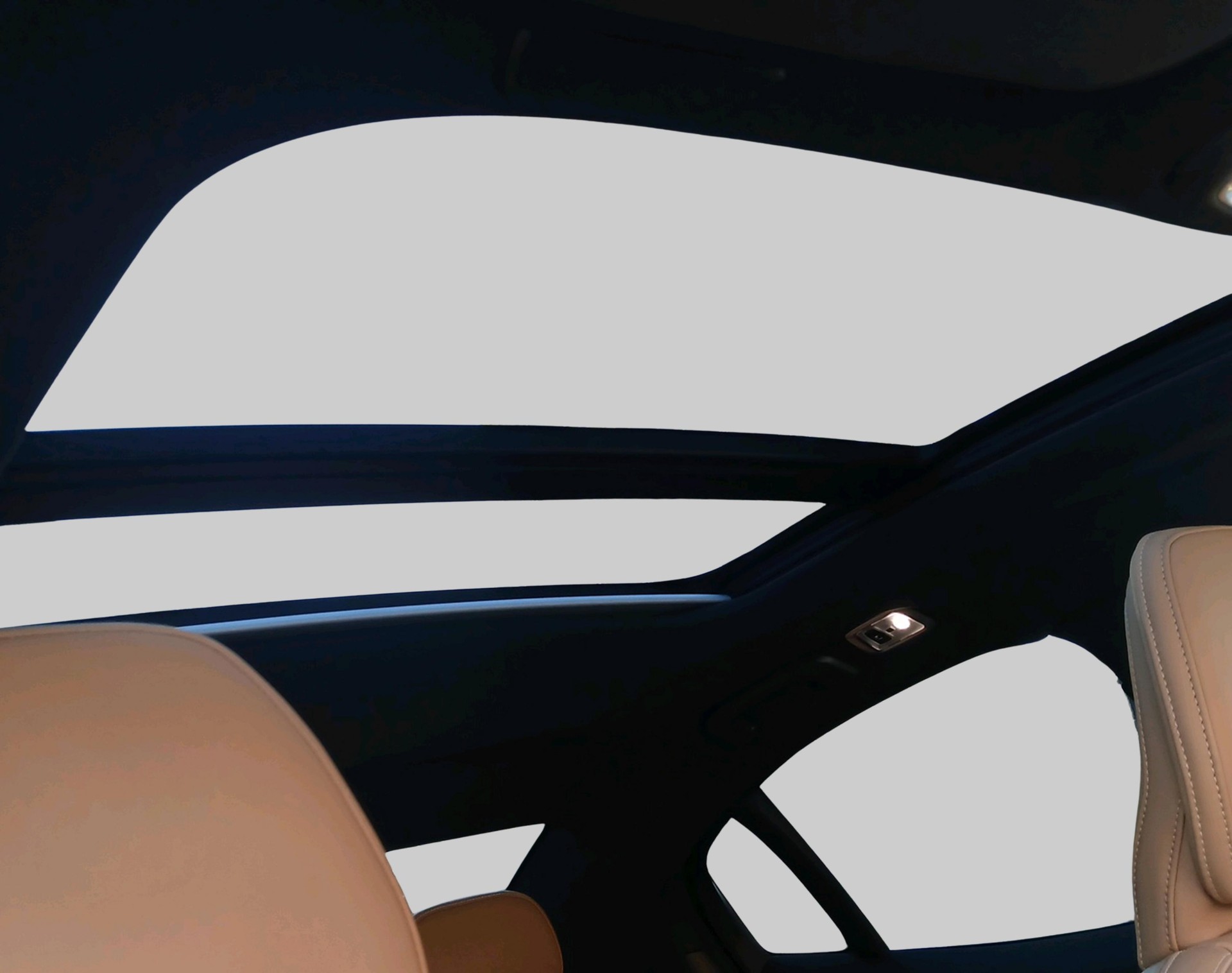 VOLVO S60 T8 e AWD Inscription-image-17