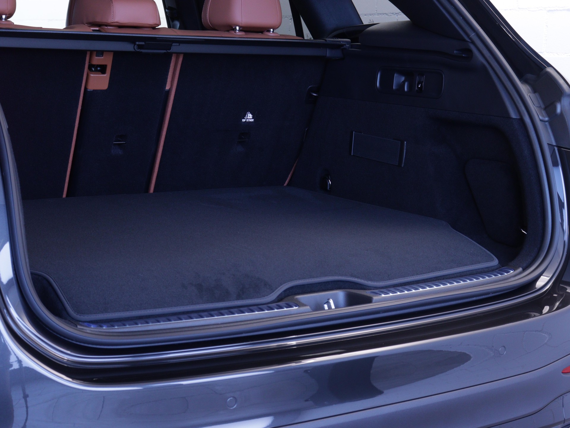 MERCEDES-BENZ GLC-Klasse X254 GLC 400 e EQ Star AMG Line 4matic-image-14