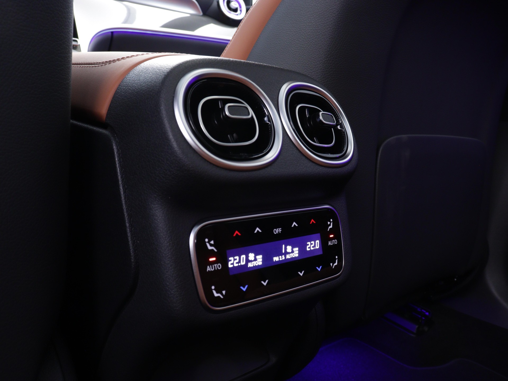 MERCEDES-BENZ GLC-Klasse X254 GLC 400 e EQ Star AMG Line 4matic-image-12