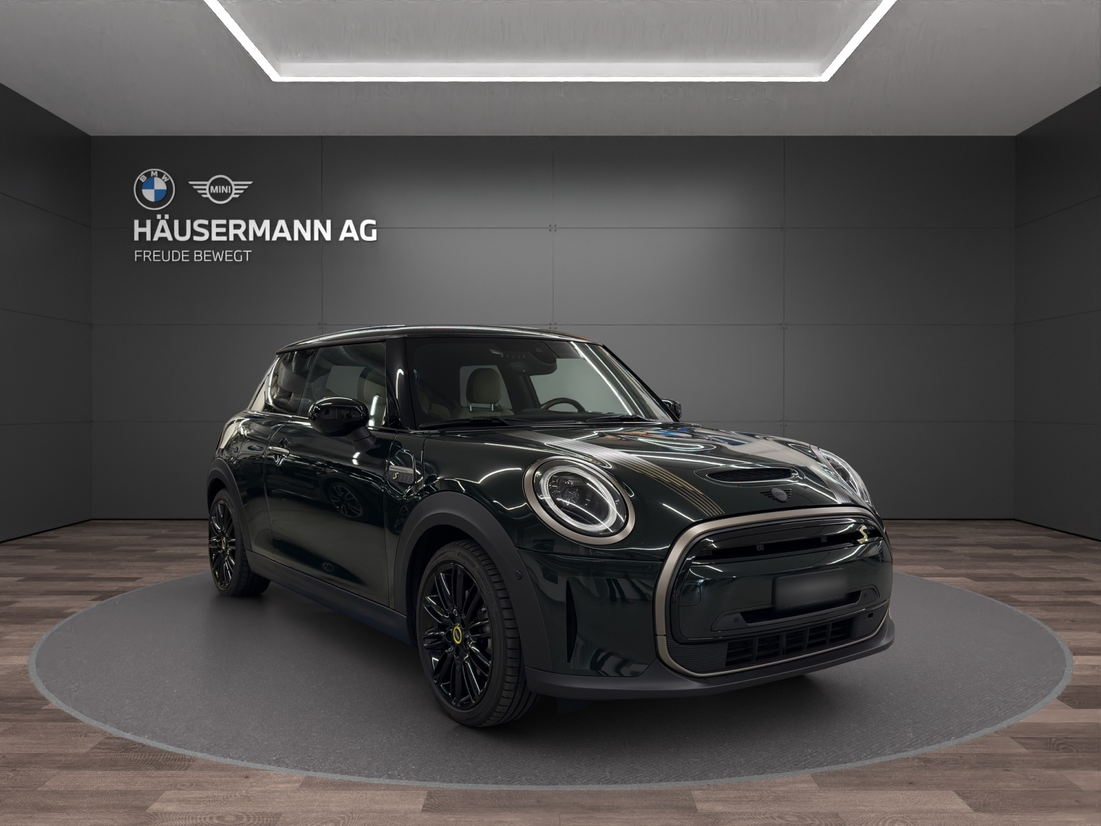 MINI Cooper SE-image-2