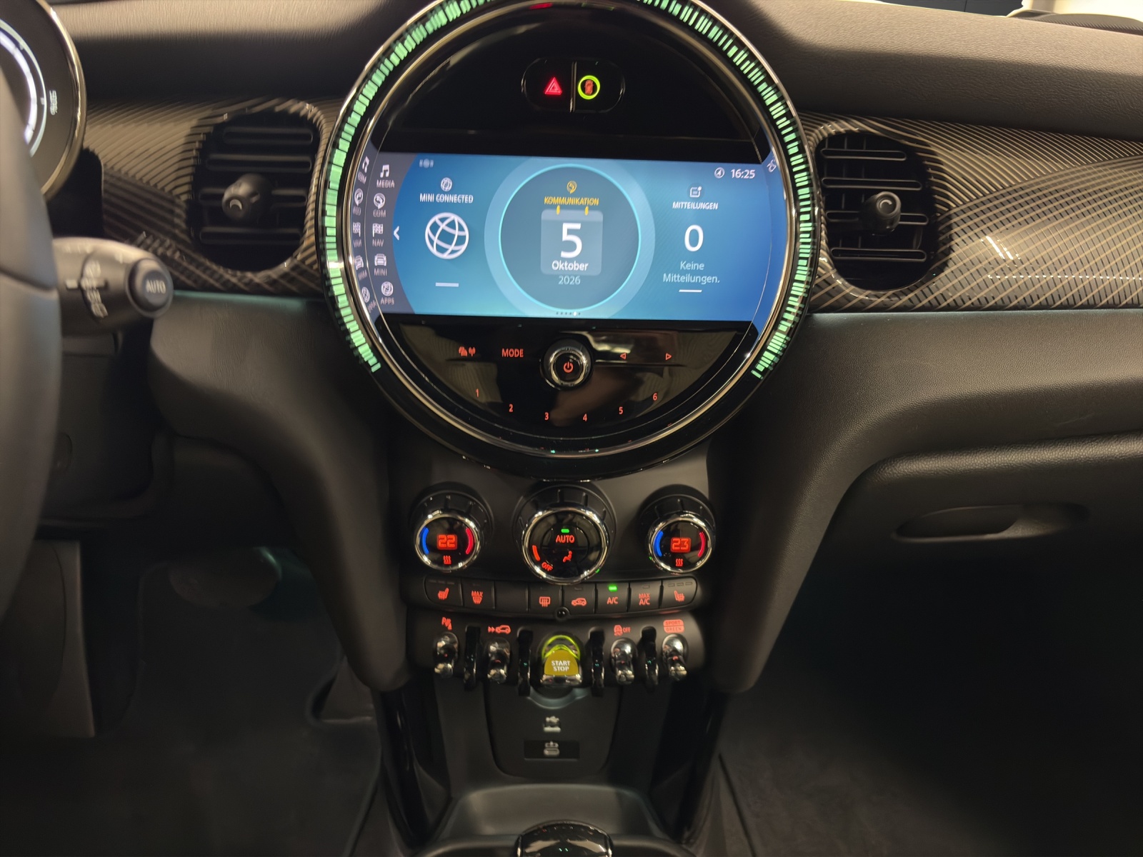 MINI Cooper SE-image-18