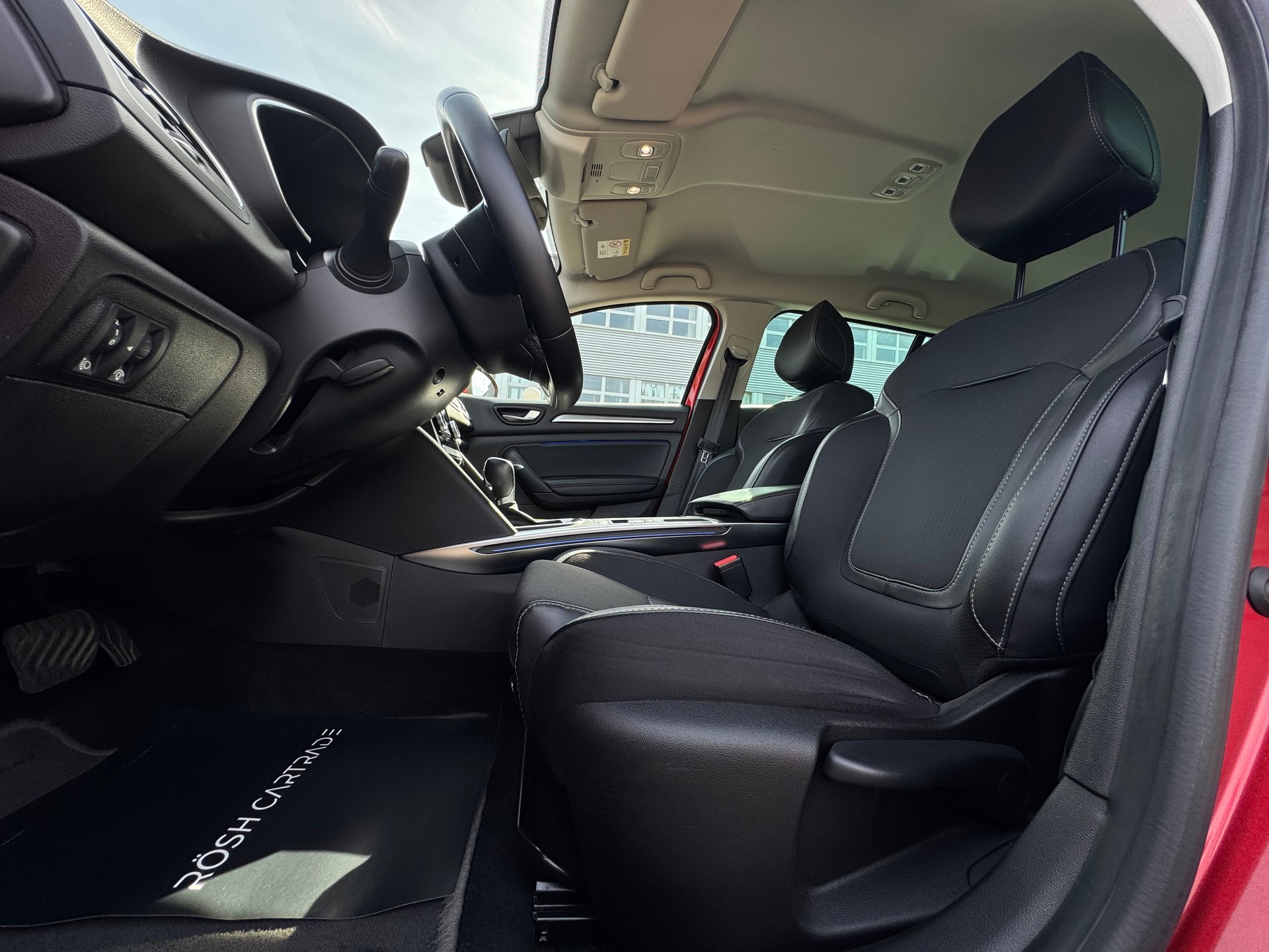 RENAULT Mégane Grandtour 1.5 dCi Business EDC-image-13