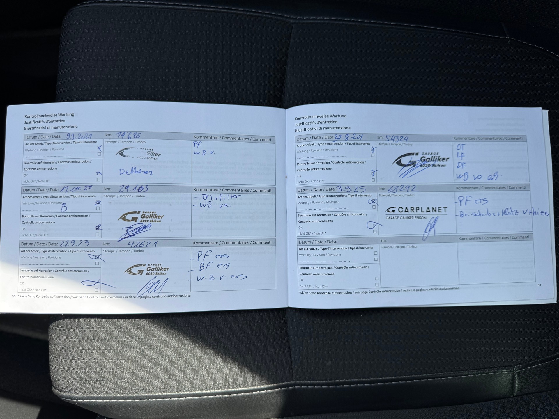 RENAULT Mégane Grandtour 1.5 dCi Business EDC-image-14