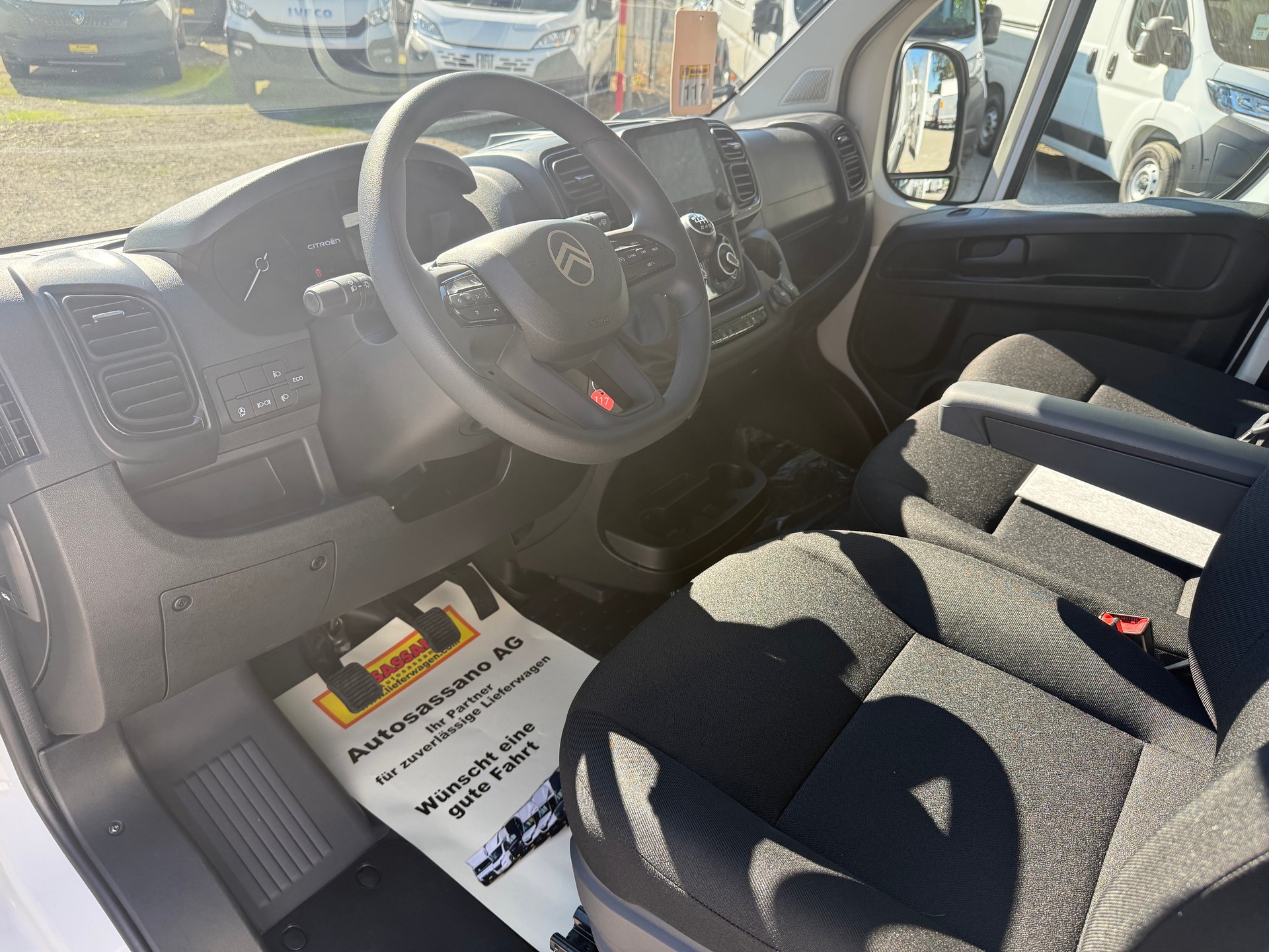 CITROEN Jumper 35 2.2 BlueHDi L3H2 Apple Carplay & Android Auto-image-13