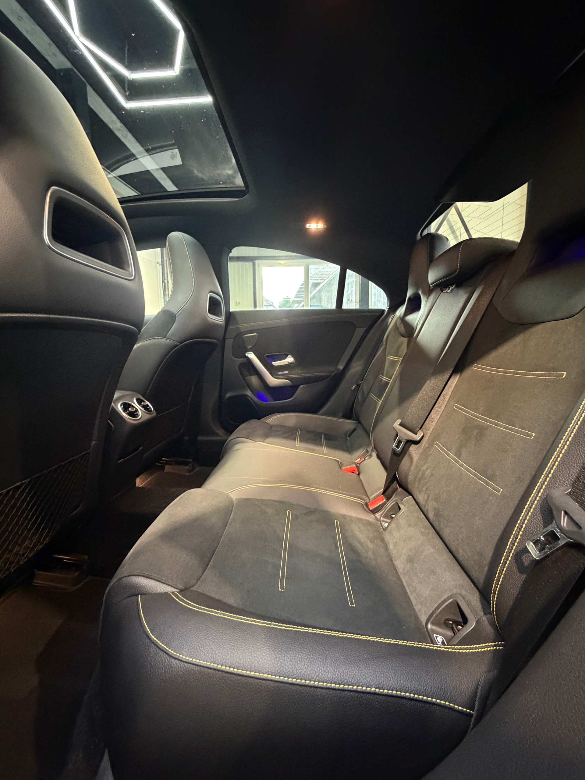 MERCEDES-BENZ CLA 45 S AMG 4Matic+ 8G-DCT-image-12