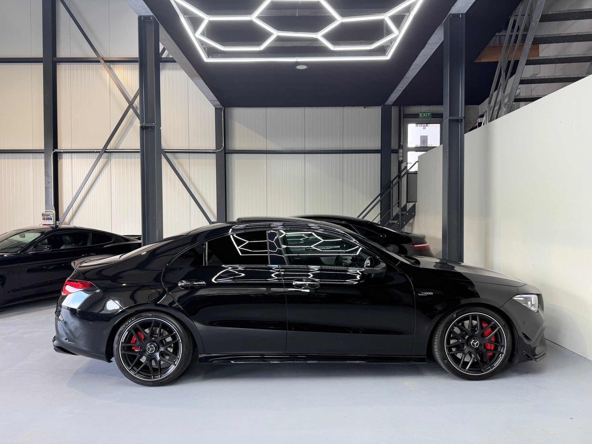 MERCEDES-BENZ CLA 45 S AMG 4Matic+ 8G-DCT-image-4