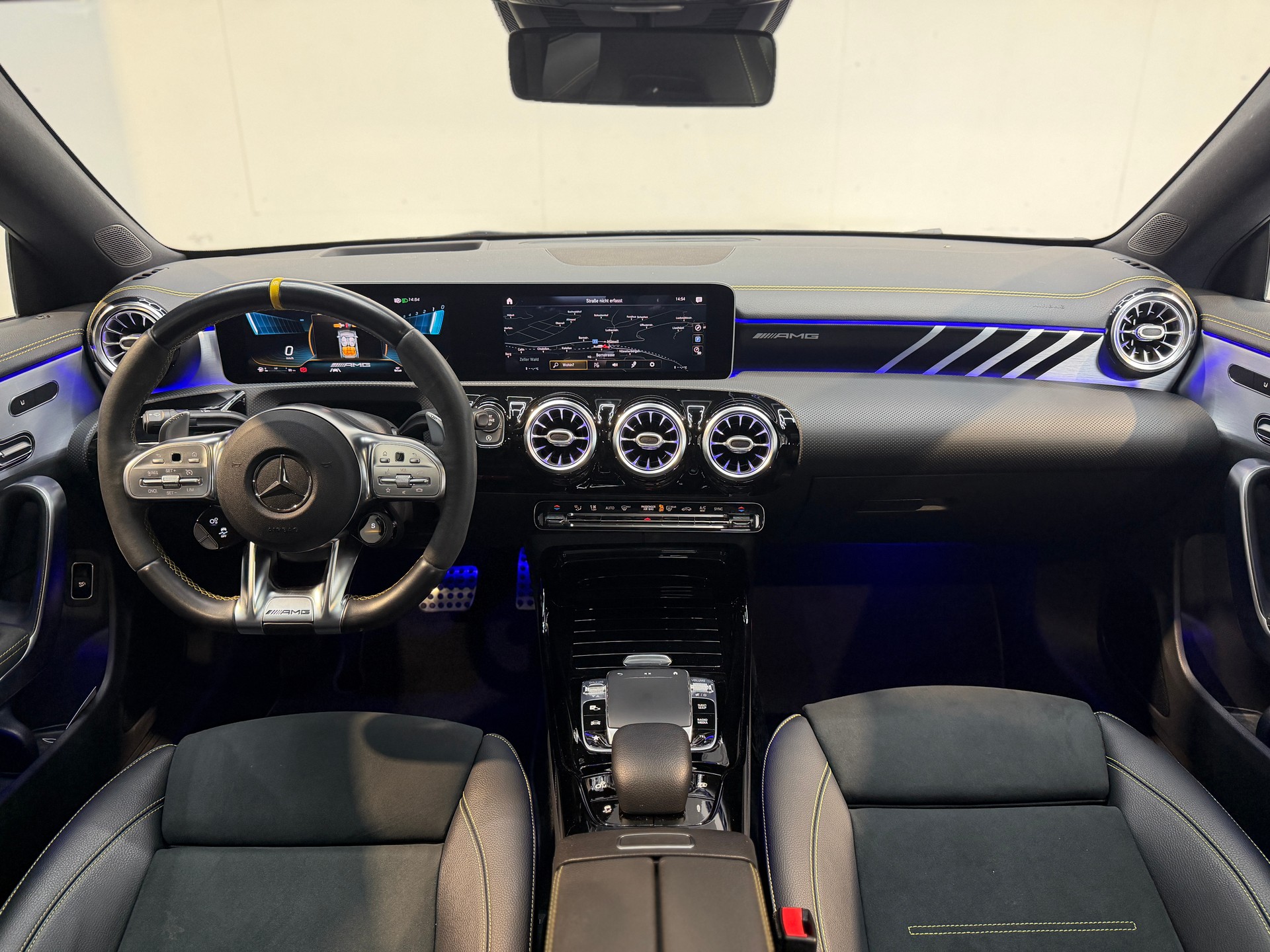 MERCEDES-BENZ CLA 45 S AMG 4Matic+ 8G-DCT-image-10