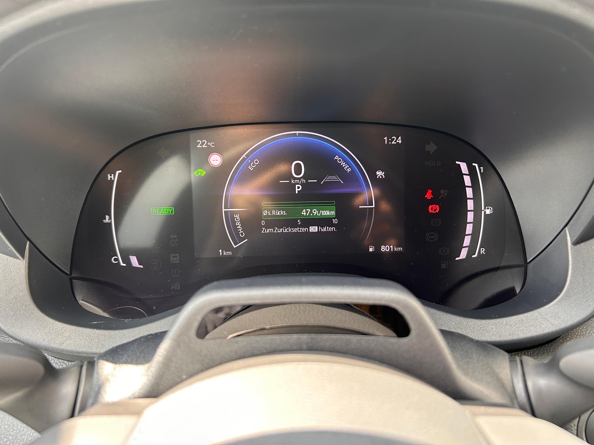 TOYOTA Yaris 1.5 VVT-i HSD Trend-image-12