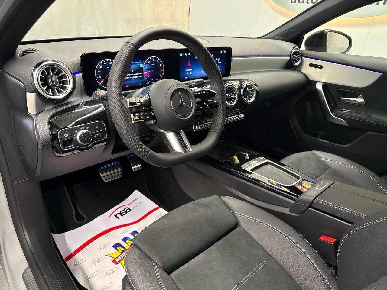 MERCEDES-BENZ A 200 DCT AMG Special Edition-image-2