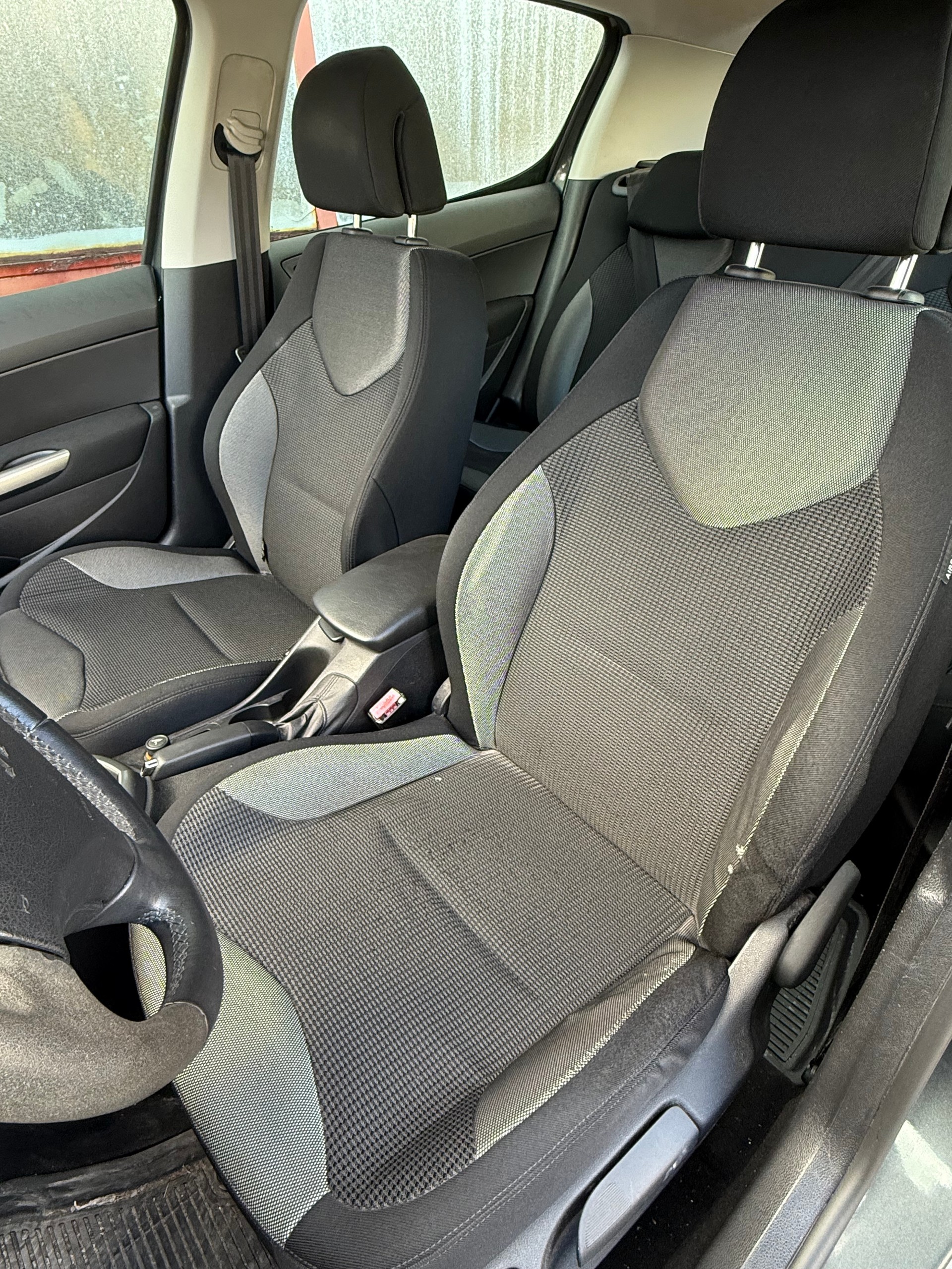 PEUGEOT 308 1.6 16V VTI Sport-image-4