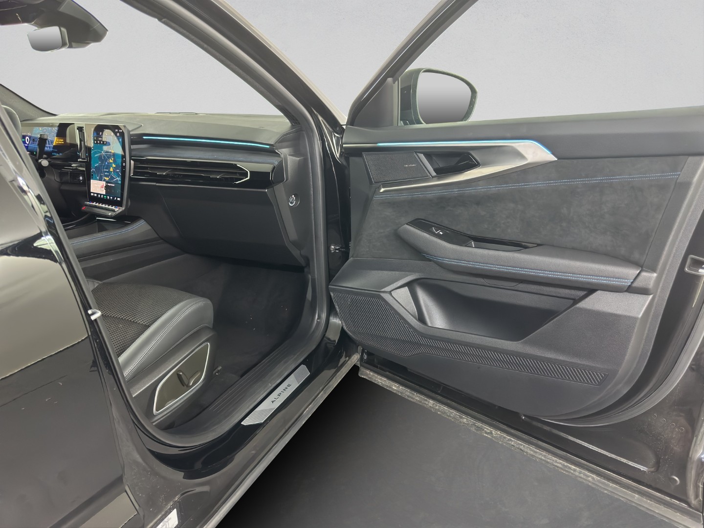 RENAULT Austral 1.2 HEV 200 esprit Alpine A-image-24