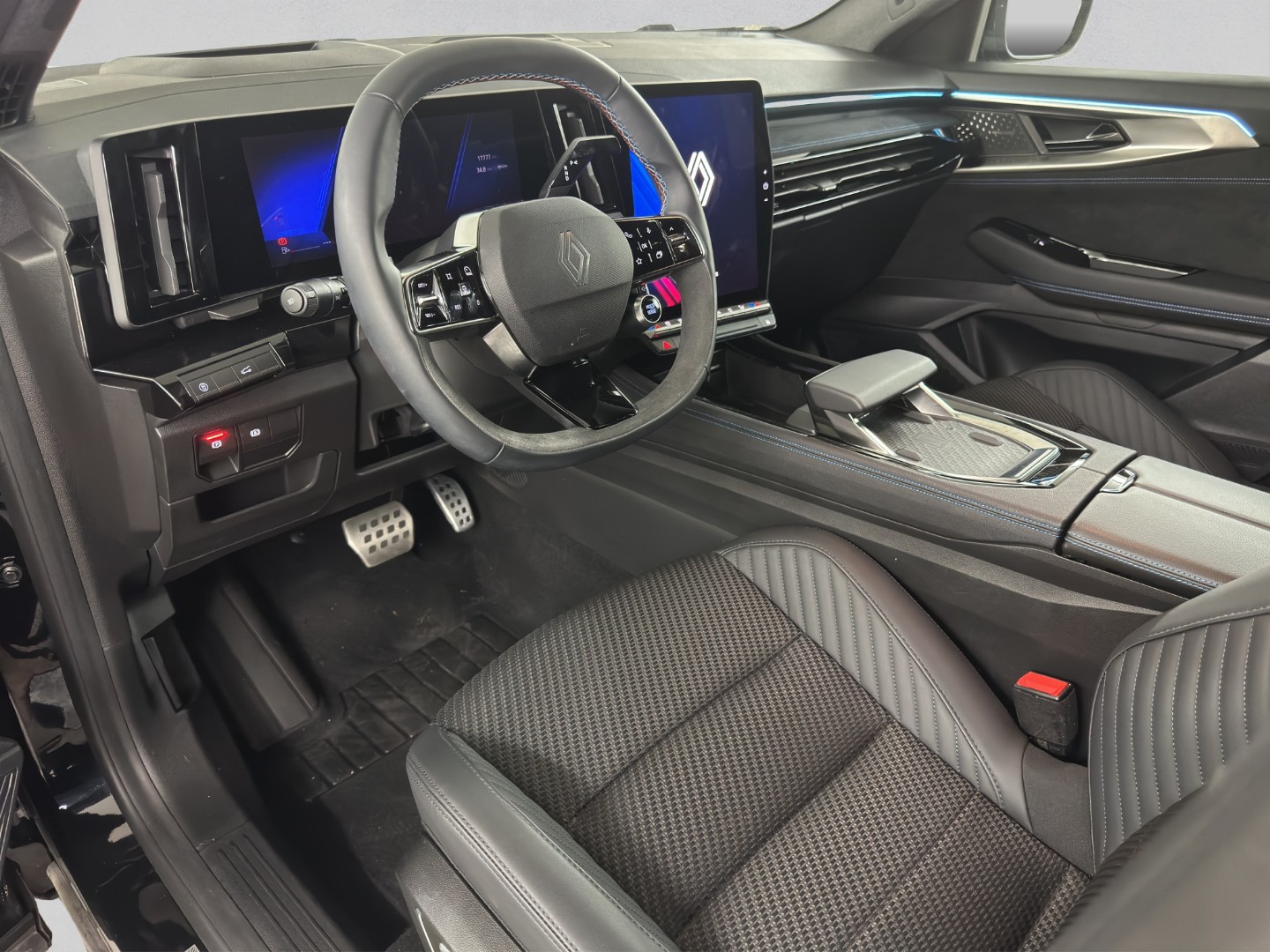 RENAULT Austral 1.2 HEV 200 esprit Alpine A-image-9