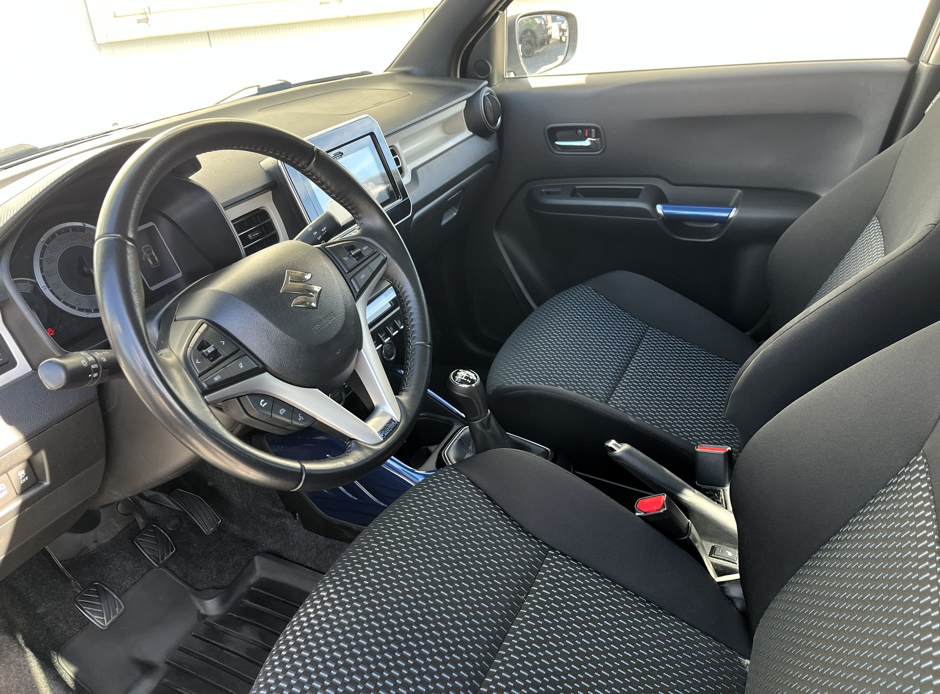 SUZUKI Ignis 1.2i Piz Sulai Top Hybrid 4x4-image-5