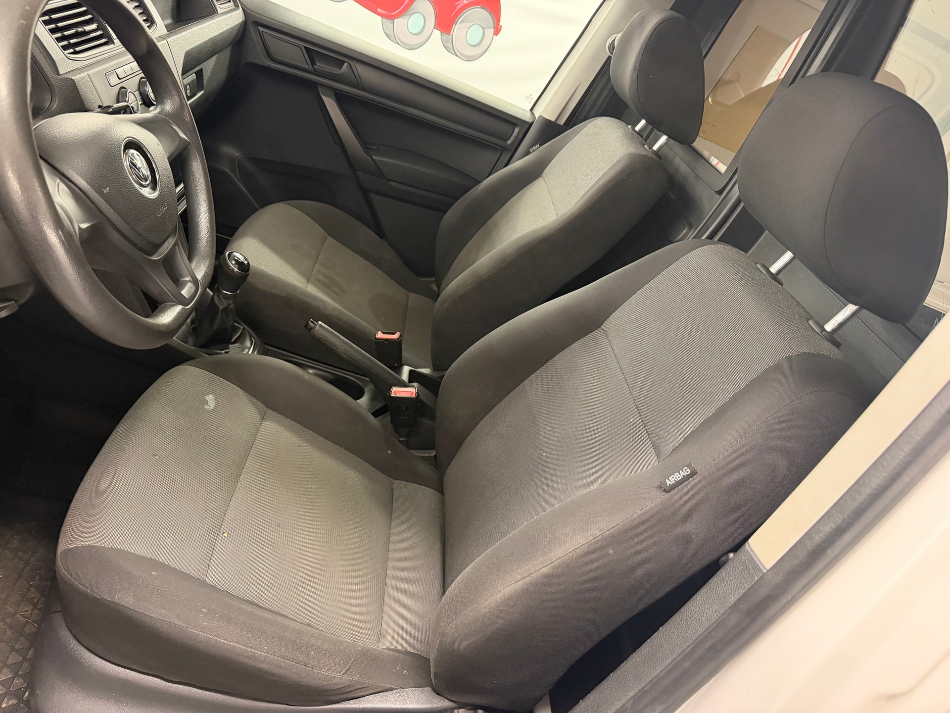 VW Caddy Maxi 2.0TDI 4Motion BlueMotion Technology-image-8