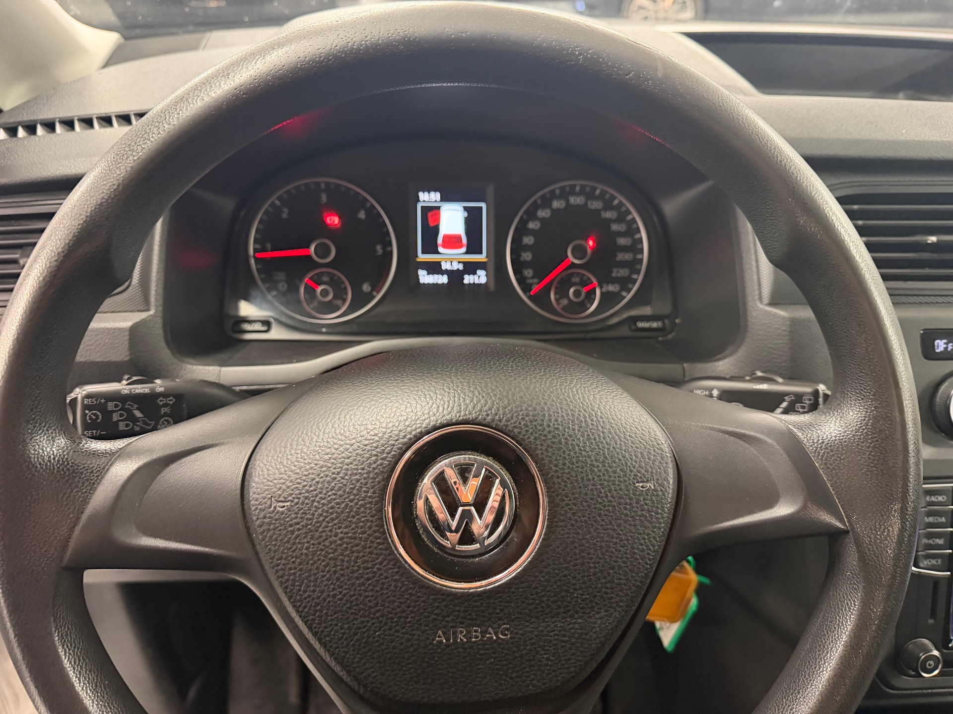 VW Caddy Maxi 2.0TDI 4Motion BlueMotion Technology-image-10