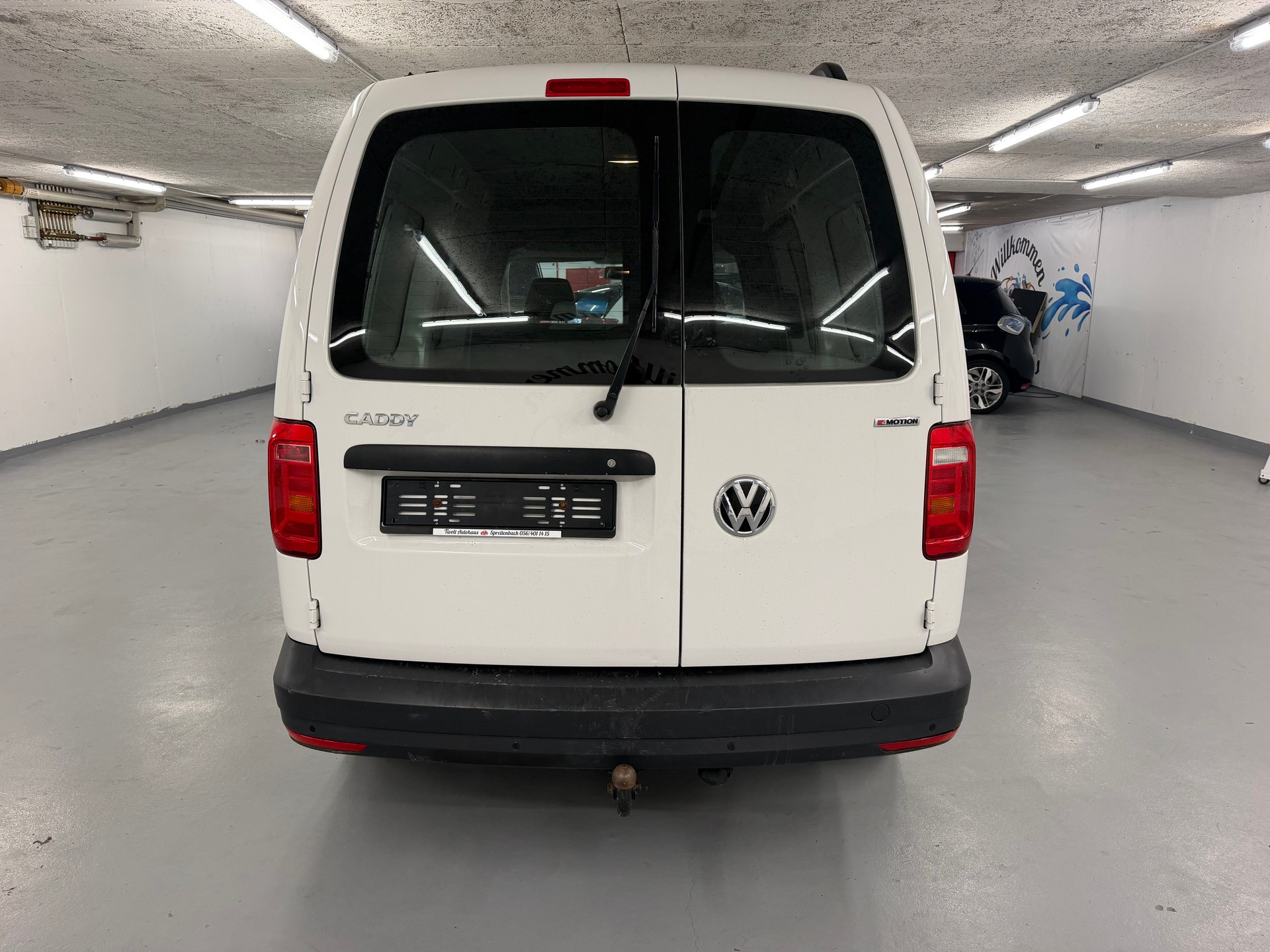 VW Caddy Maxi 2.0TDI 4Motion BlueMotion Technology-image-5