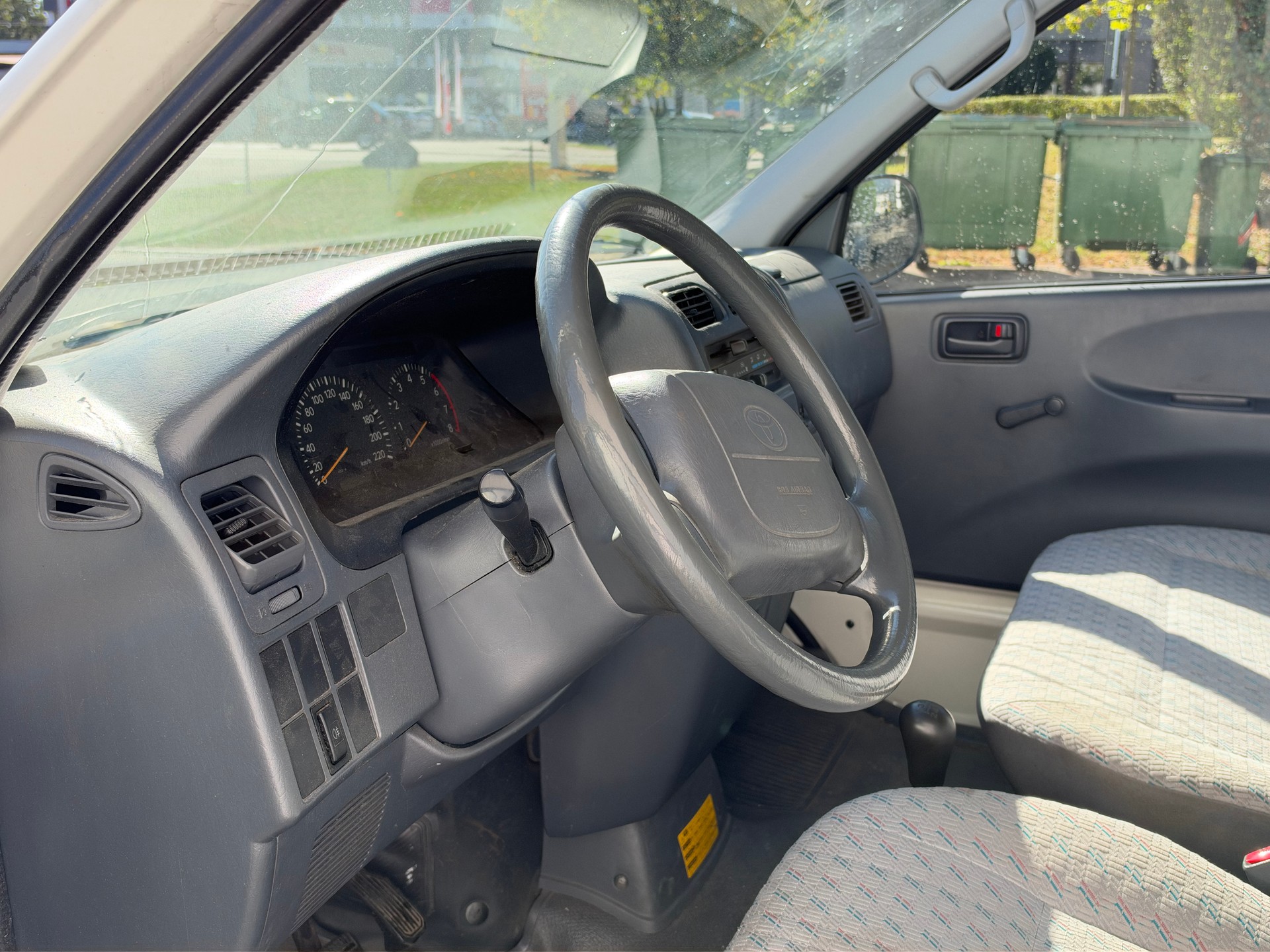 TOYOTA Hiace 2.7 Kombi-image-10