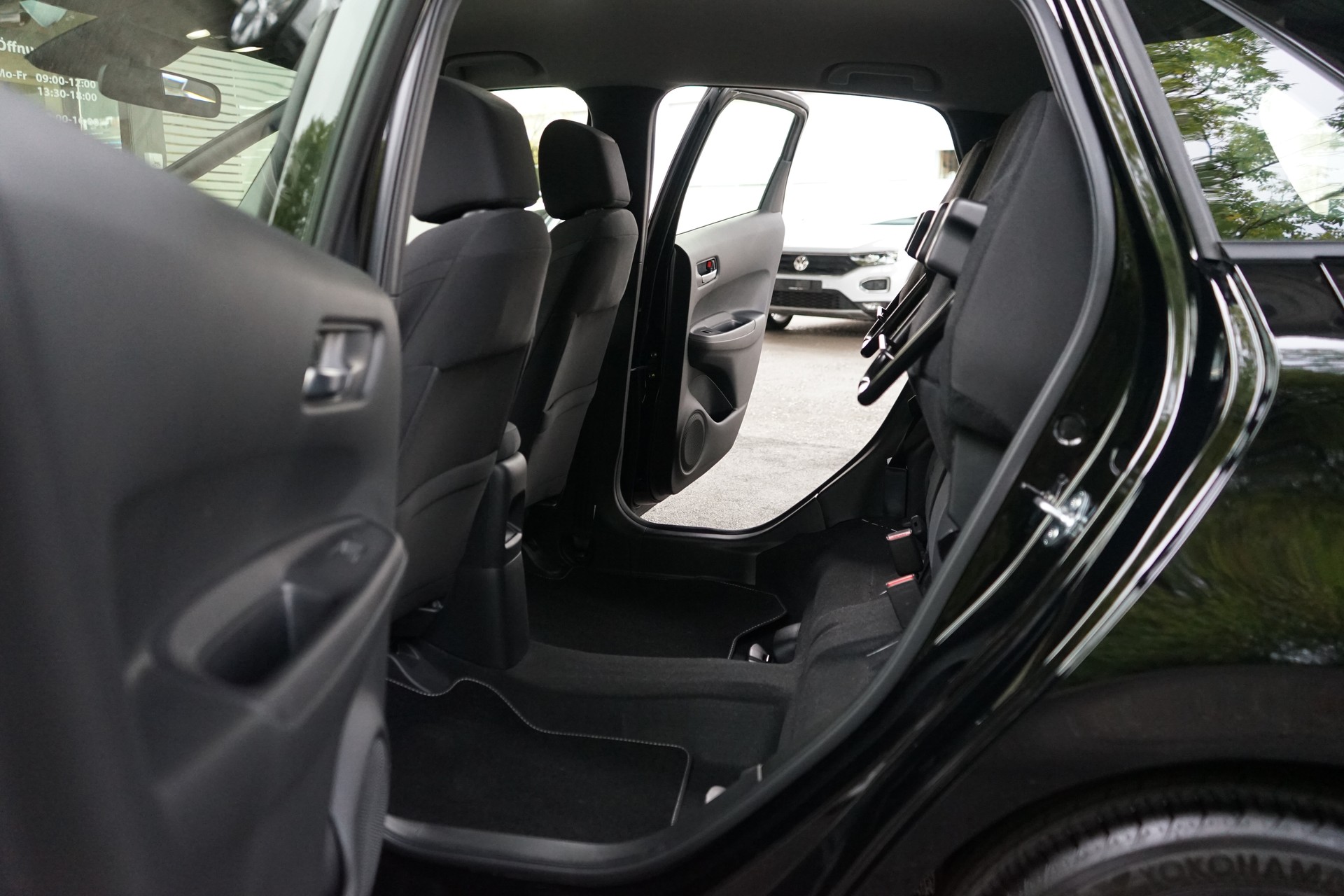 HONDA Jazz 1.5i-MMD Elegance E-CVT-image-8