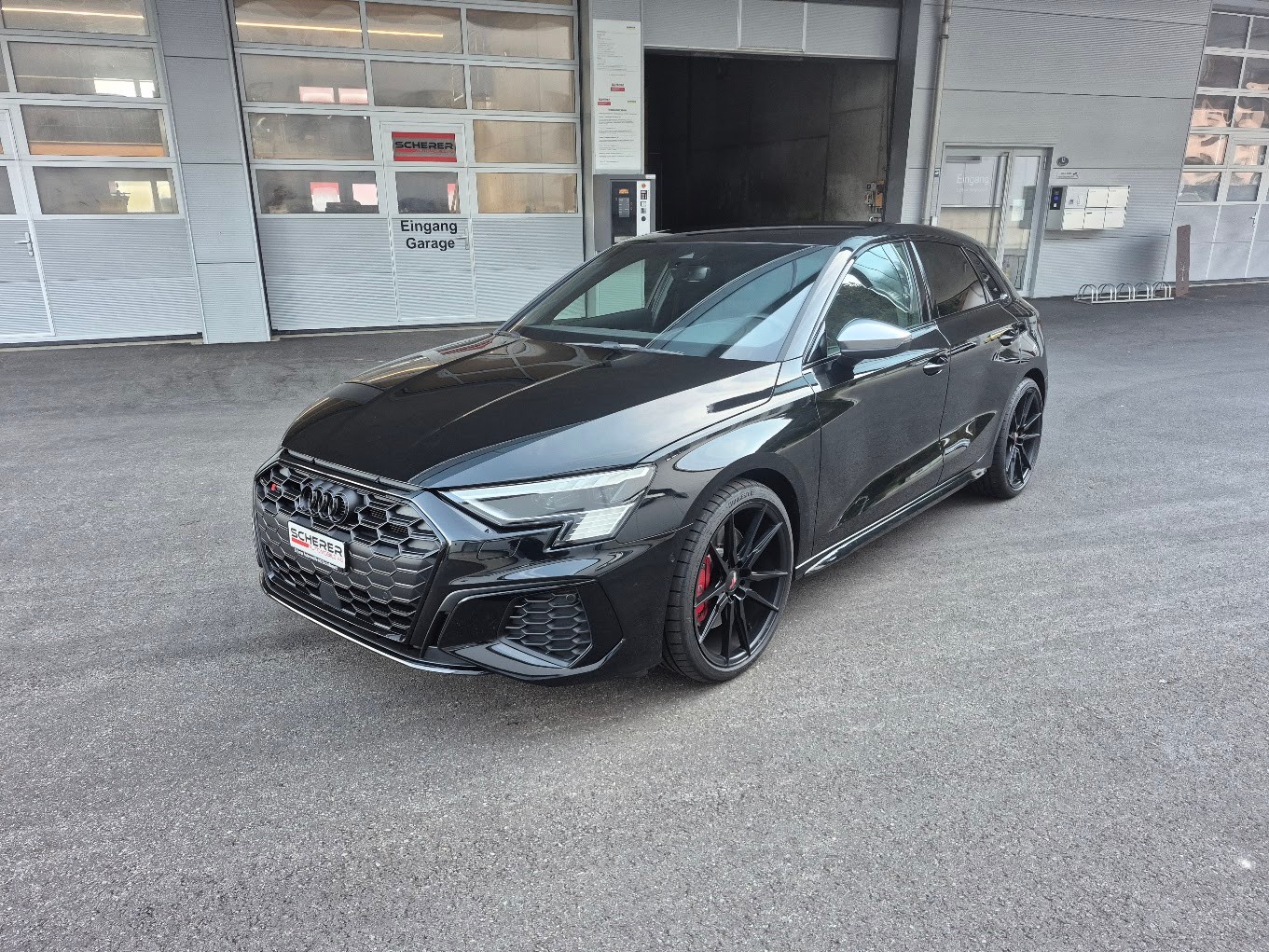 Car photo