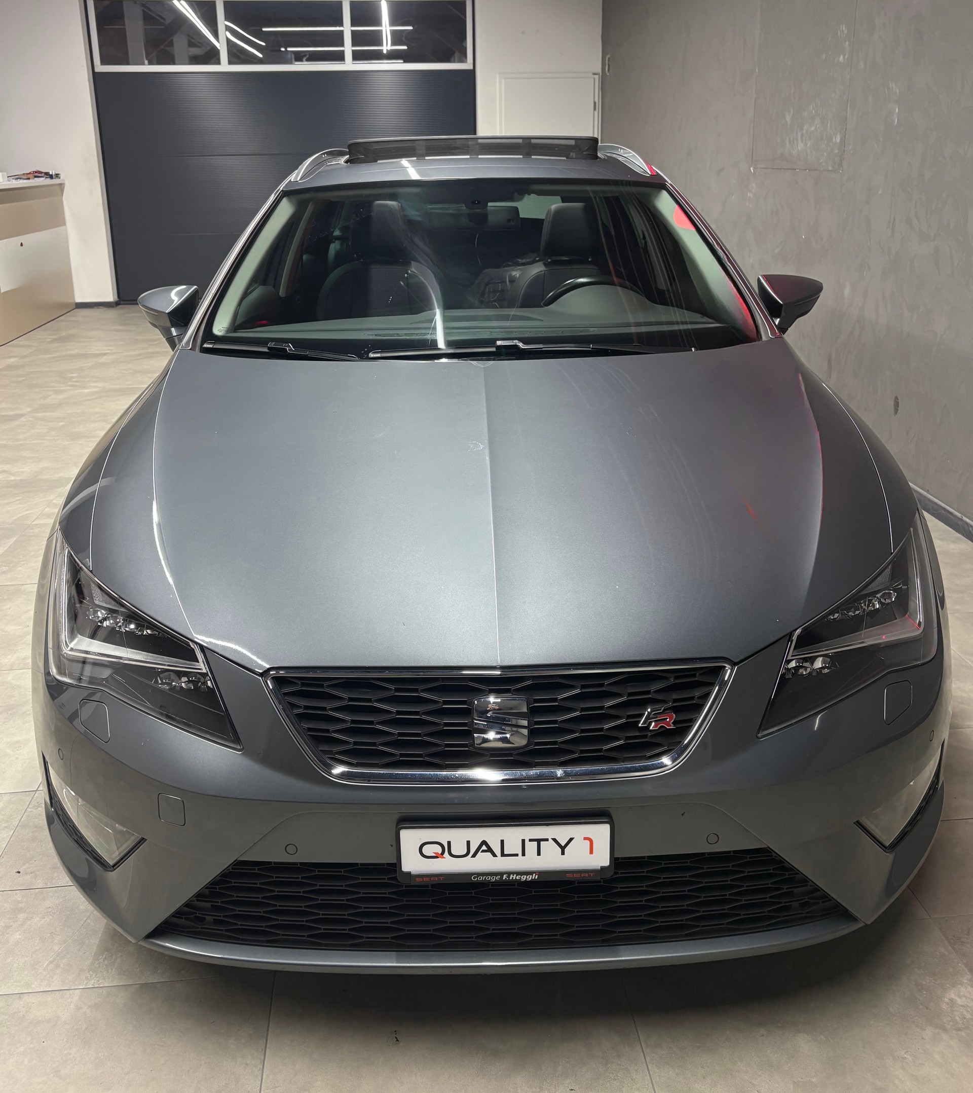 SEAT Leon ST 2.0 TDI FR-image-1