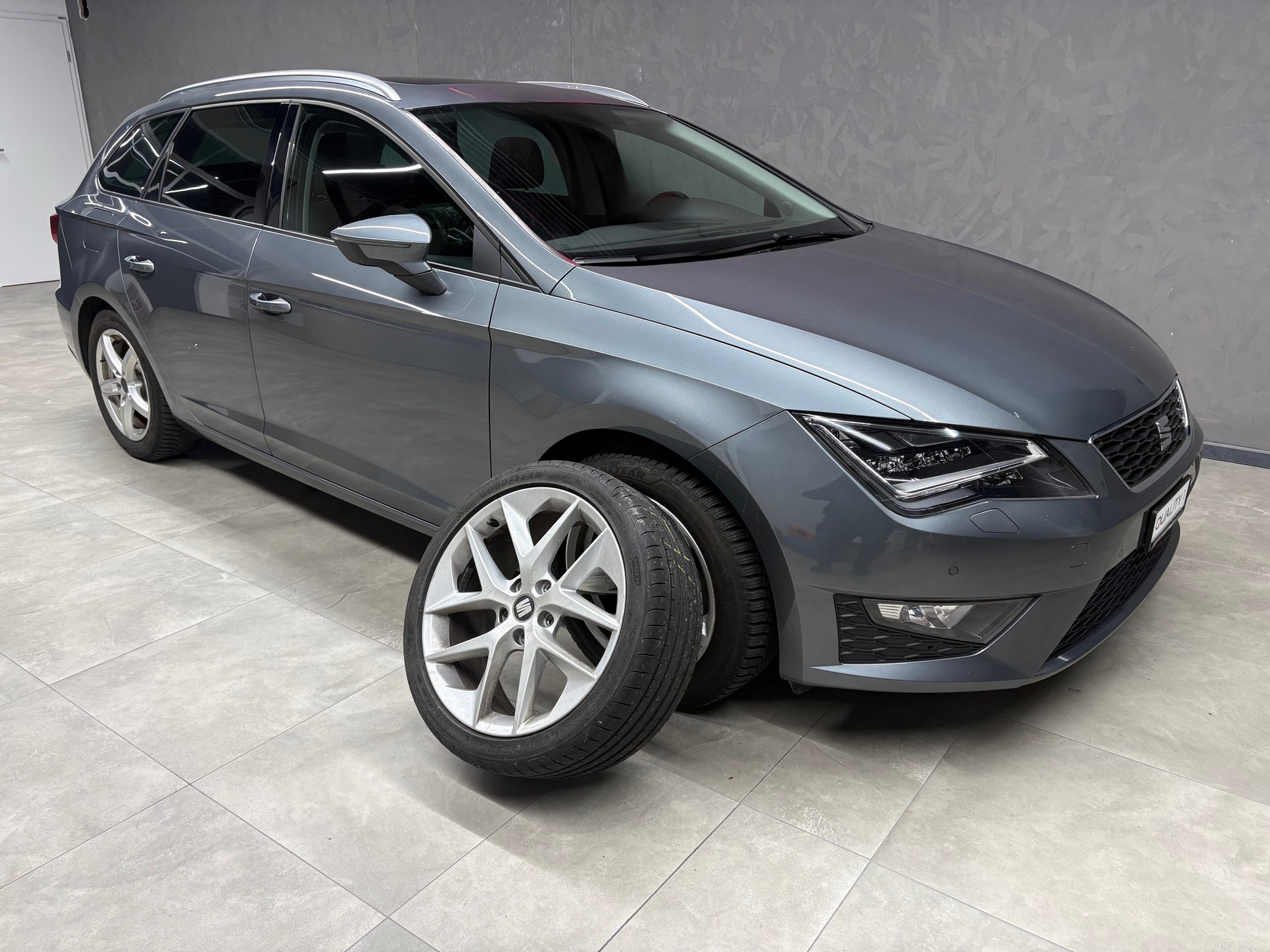 SEAT Leon ST 2.0 TDI FR-image-2