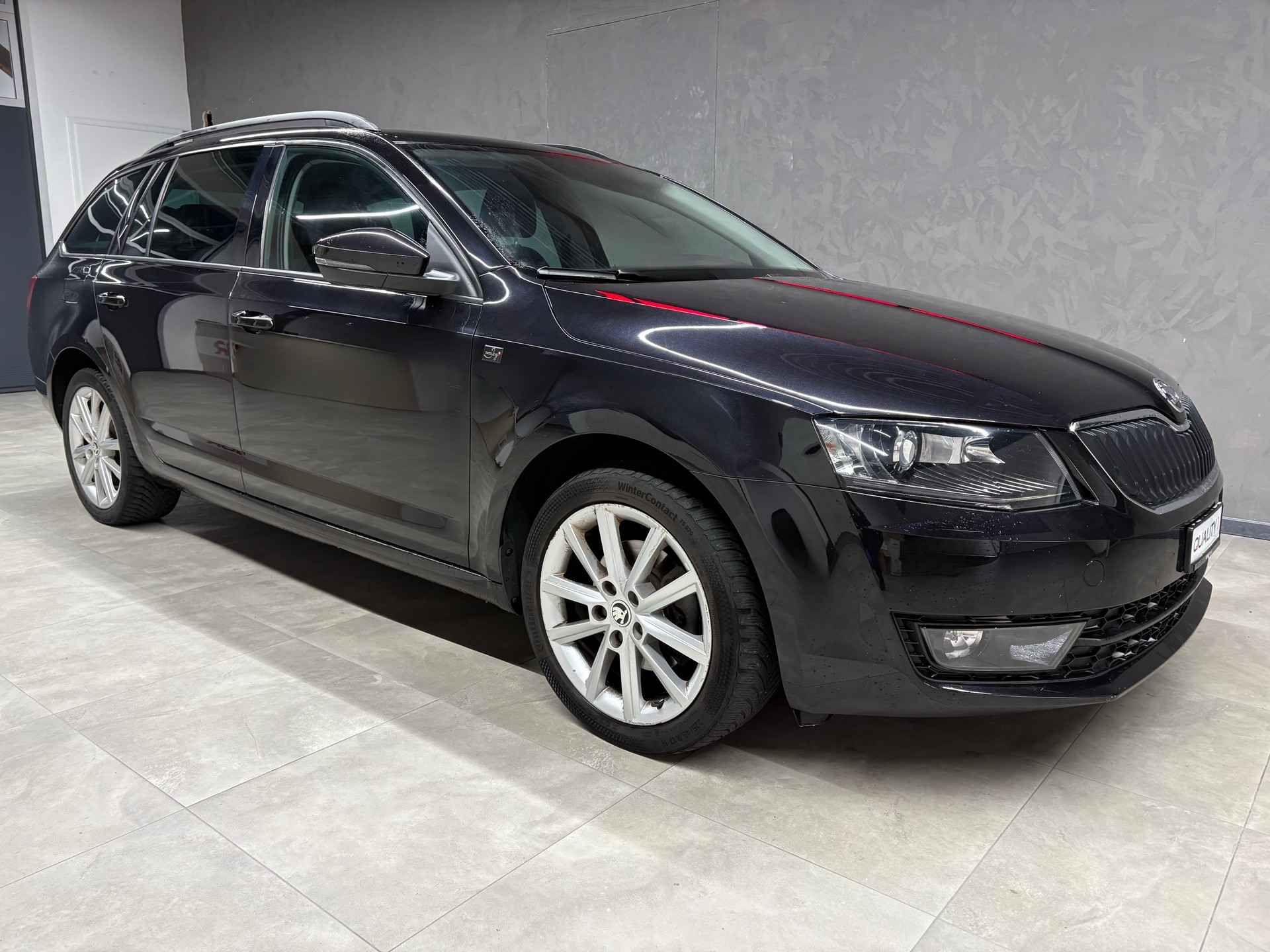 SKODA Octavia Combi 2.0 TDI Swiss Joy DSG-image-1