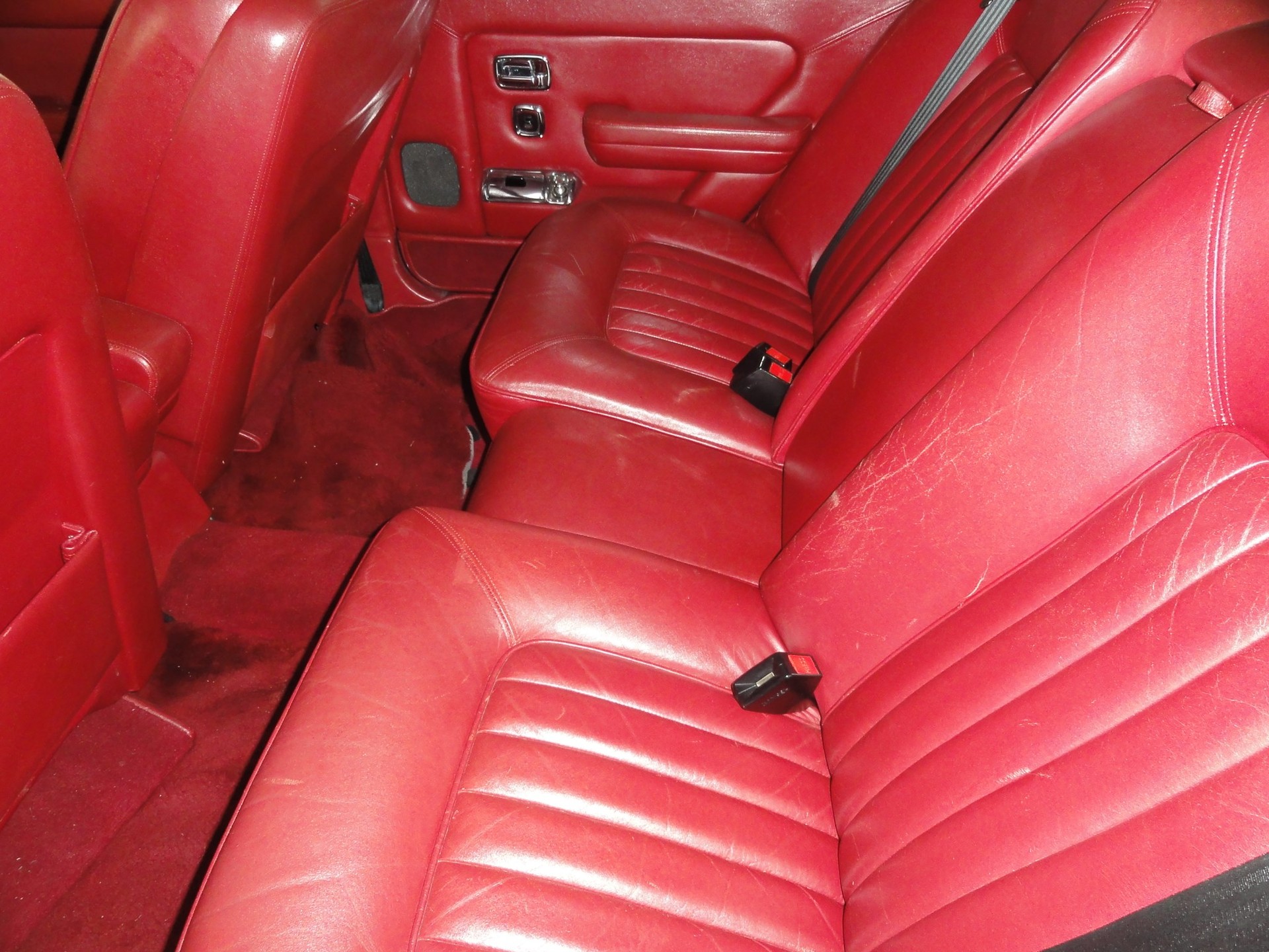 ROLLS-ROYCE Silver Spirit-image-2