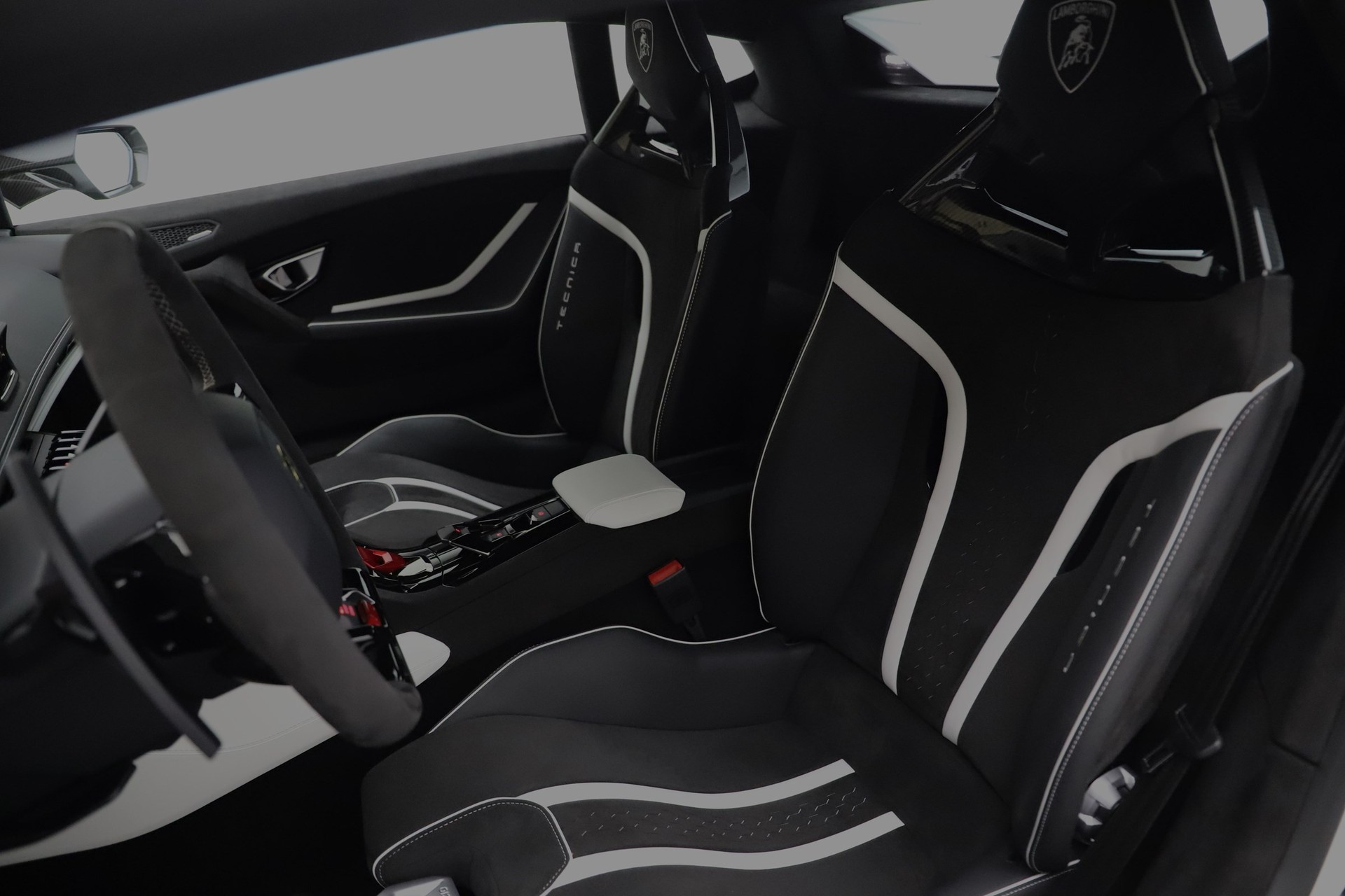 LAMBORGHINI HURACAN Tecnica Coupe-image-7
