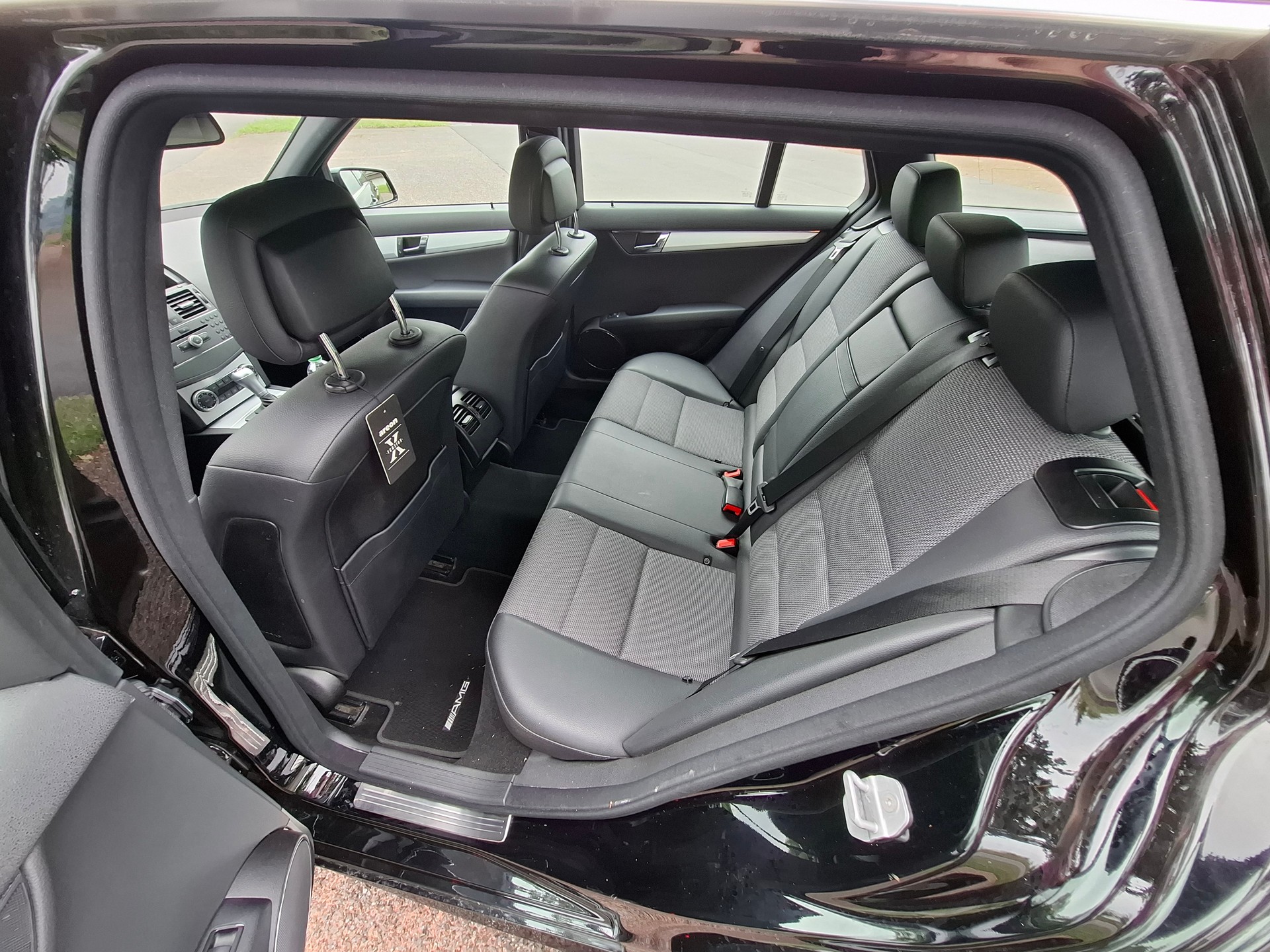 MERCEDES-BENZ C 180 Kompressor BlueEfficiency Elégance Automatic-image-11