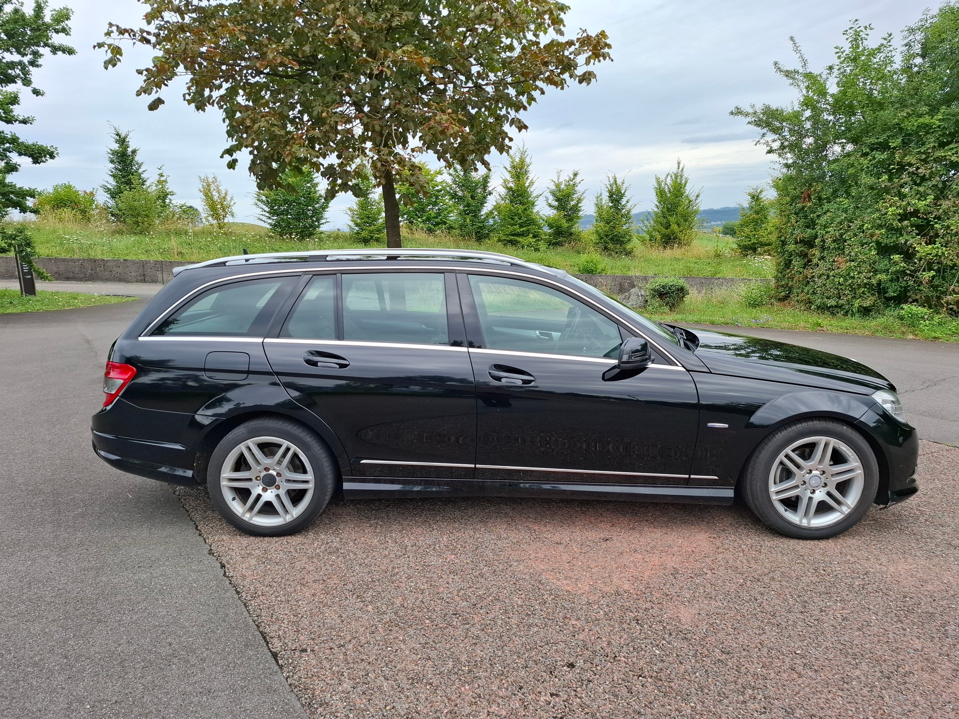 MERCEDES-BENZ C 180 Kompressor BlueEfficiency Elégance Automatic-image-4