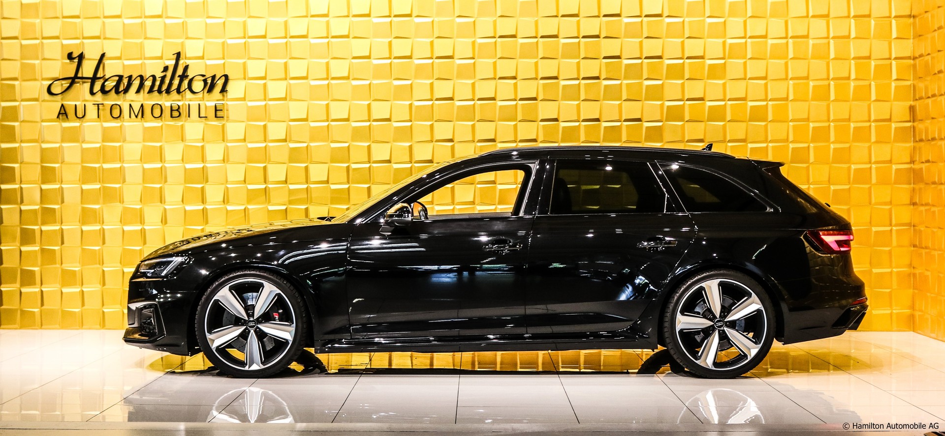 AUDI RS4 Avant 2.9 TFSI quattro tiptronic-image-4
