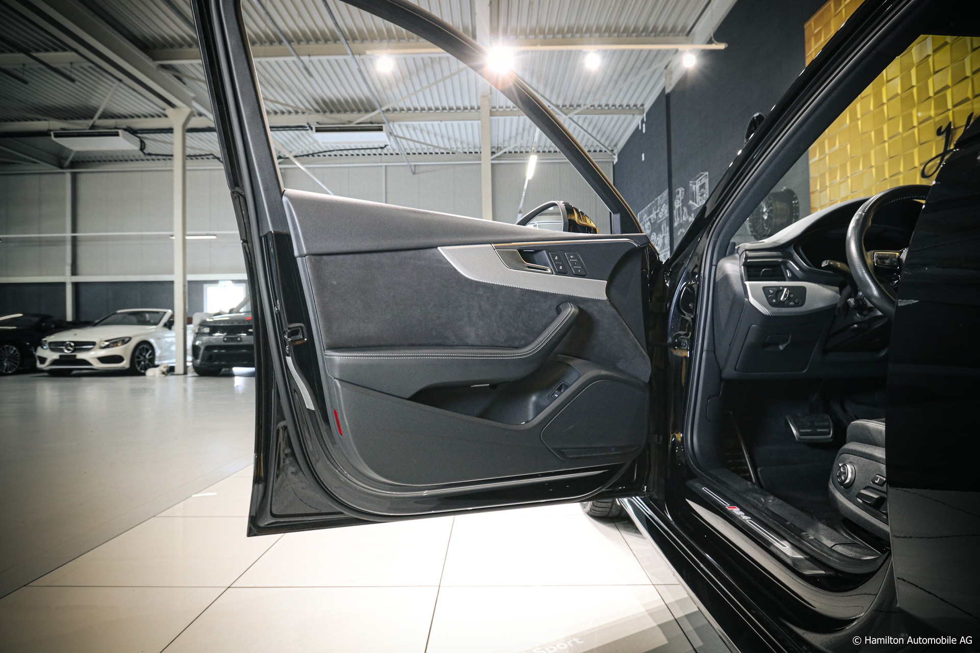 AUDI RS4 Avant 2.9 TFSI quattro tiptronic-image-17