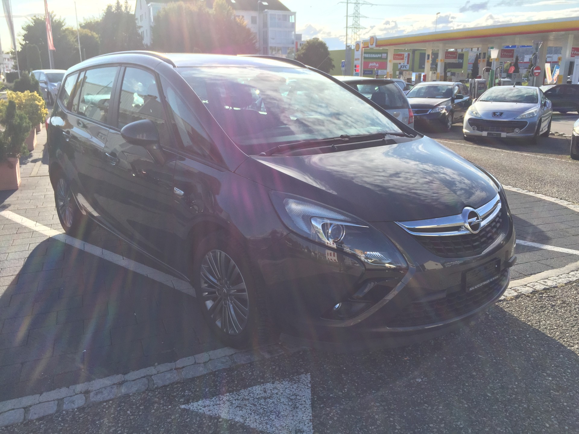 OPEL Zafira Tourer 1.6 CDTi Active Edition-image-2