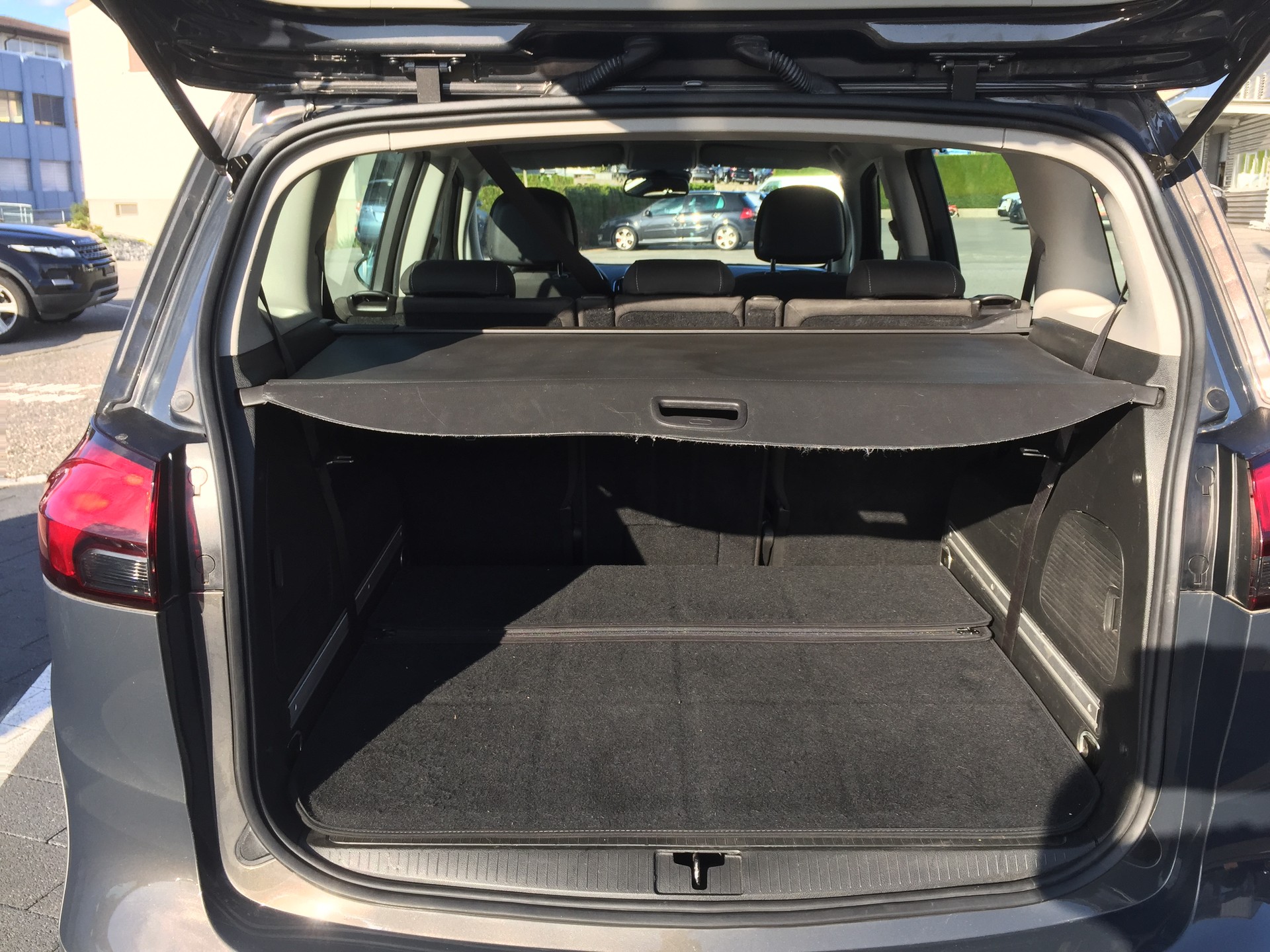 OPEL Zafira Tourer 1.6 CDTi Active Edition-image-6