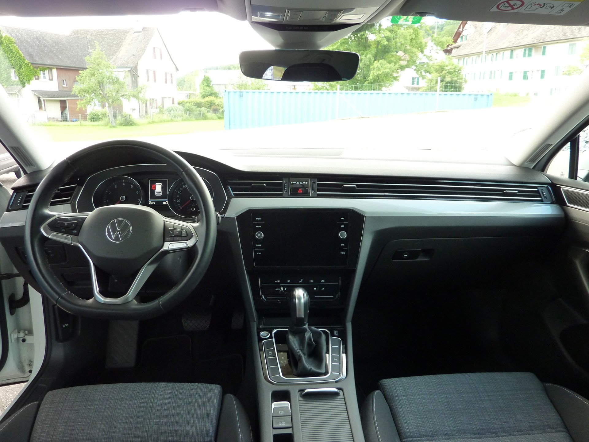 VW Passat Variant 1.5 TSI EVO Business DSG-image-5