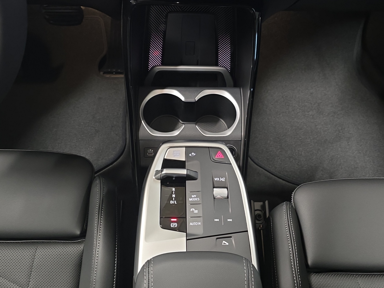 BMW X1 xDrive 30e-image-15