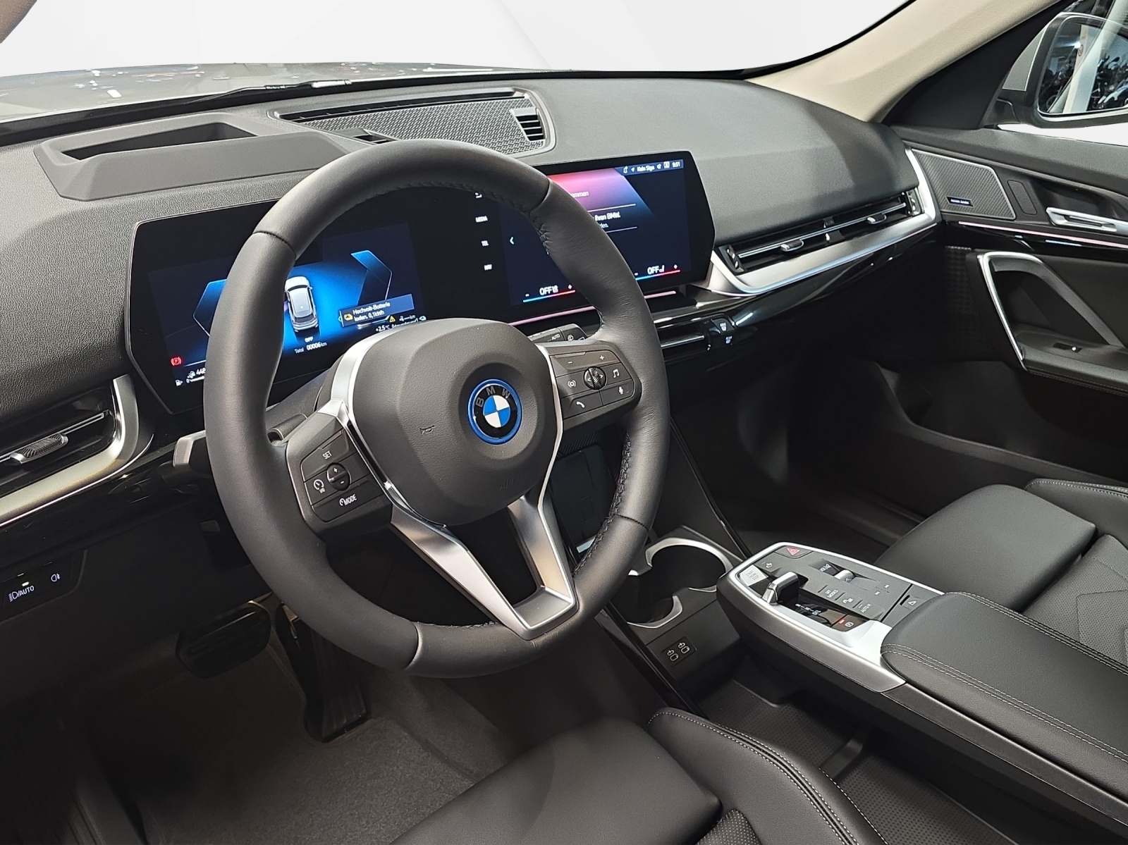 BMW X1 xDrive 30e-image-10