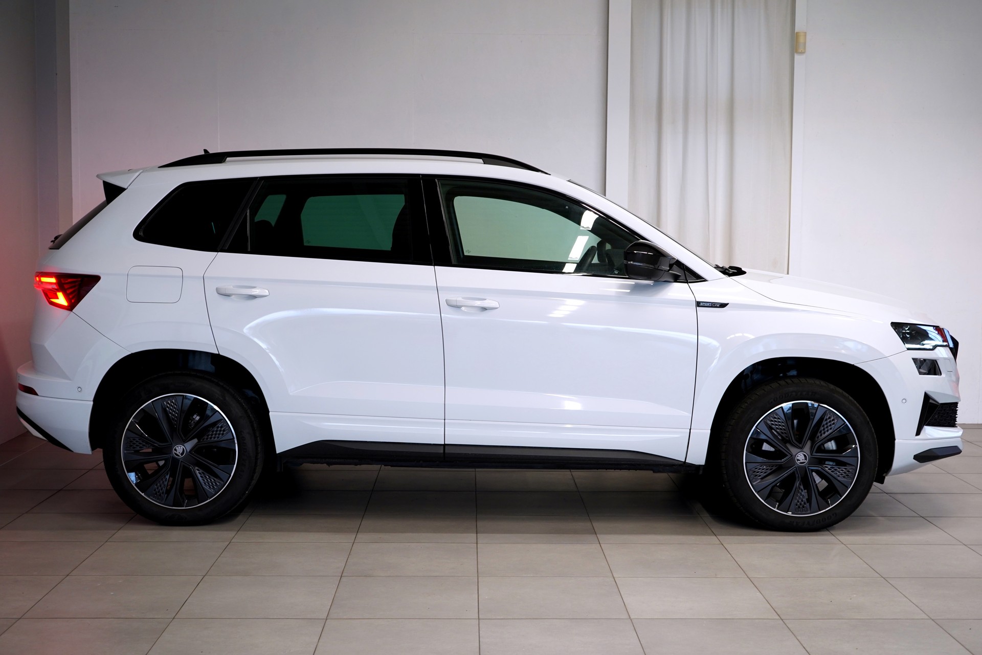 SKODA Karoq 1.5 TSI SportLine DSG-image-4