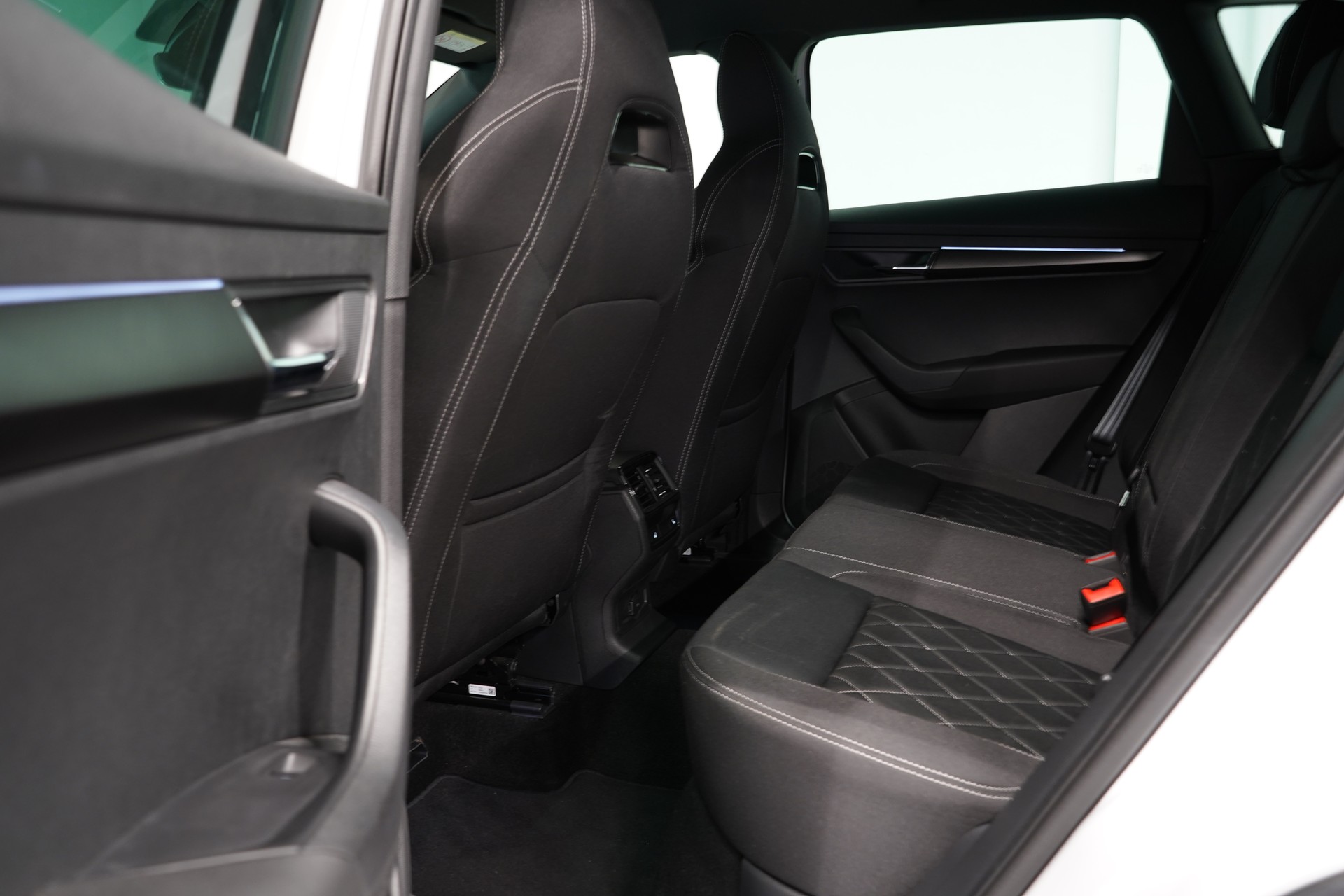 SKODA Karoq 1.5 TSI SportLine DSG-image-26