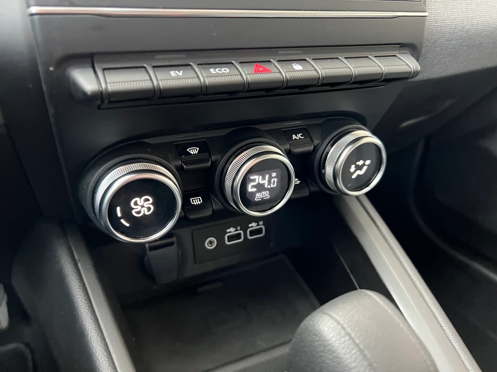 MITSUBISHI COLT 1.6 HEV Invite (CH)-image-16
