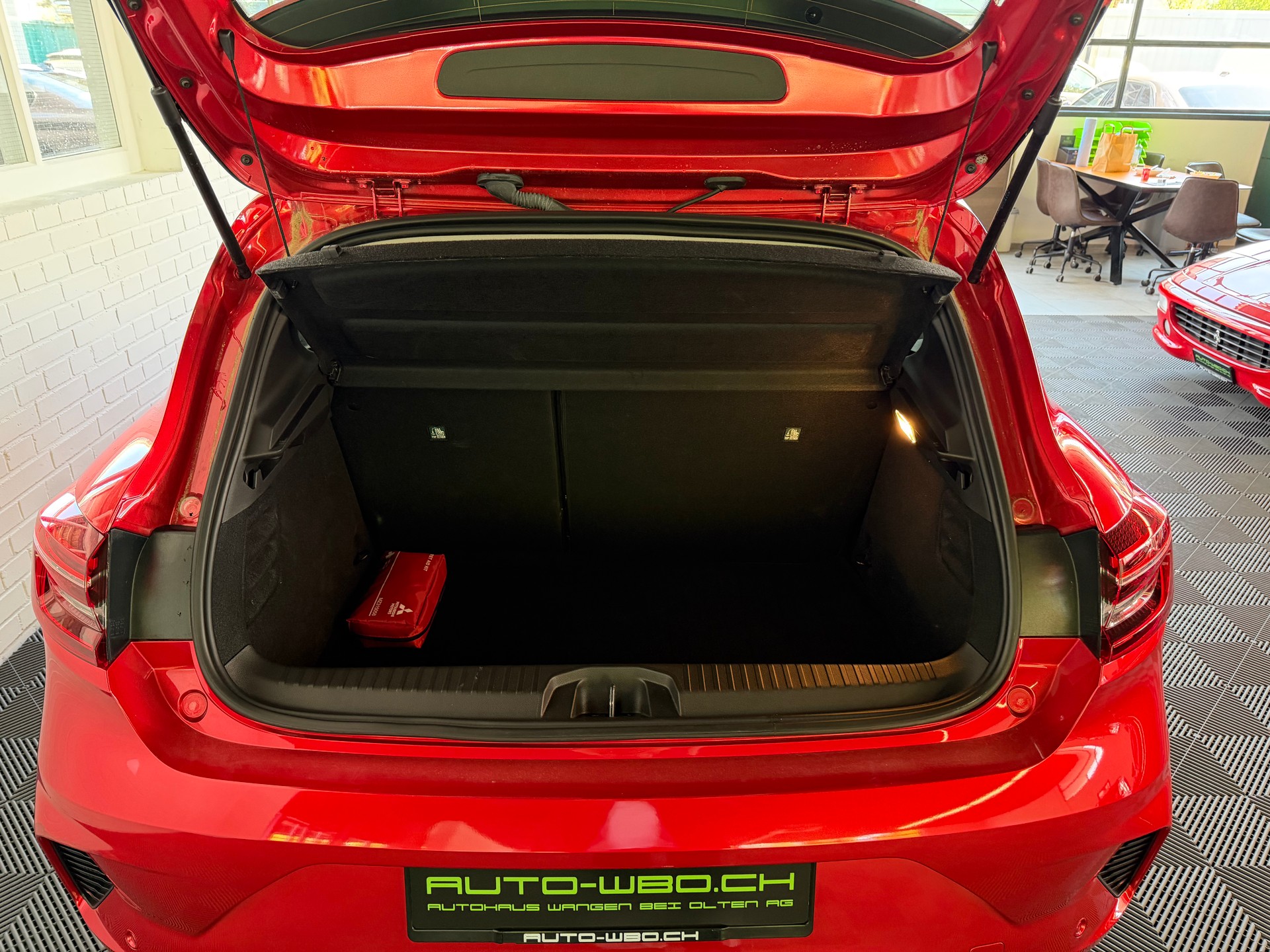 MITSUBISHI COLT 1.6 HEV Invite (CH)-image-9
