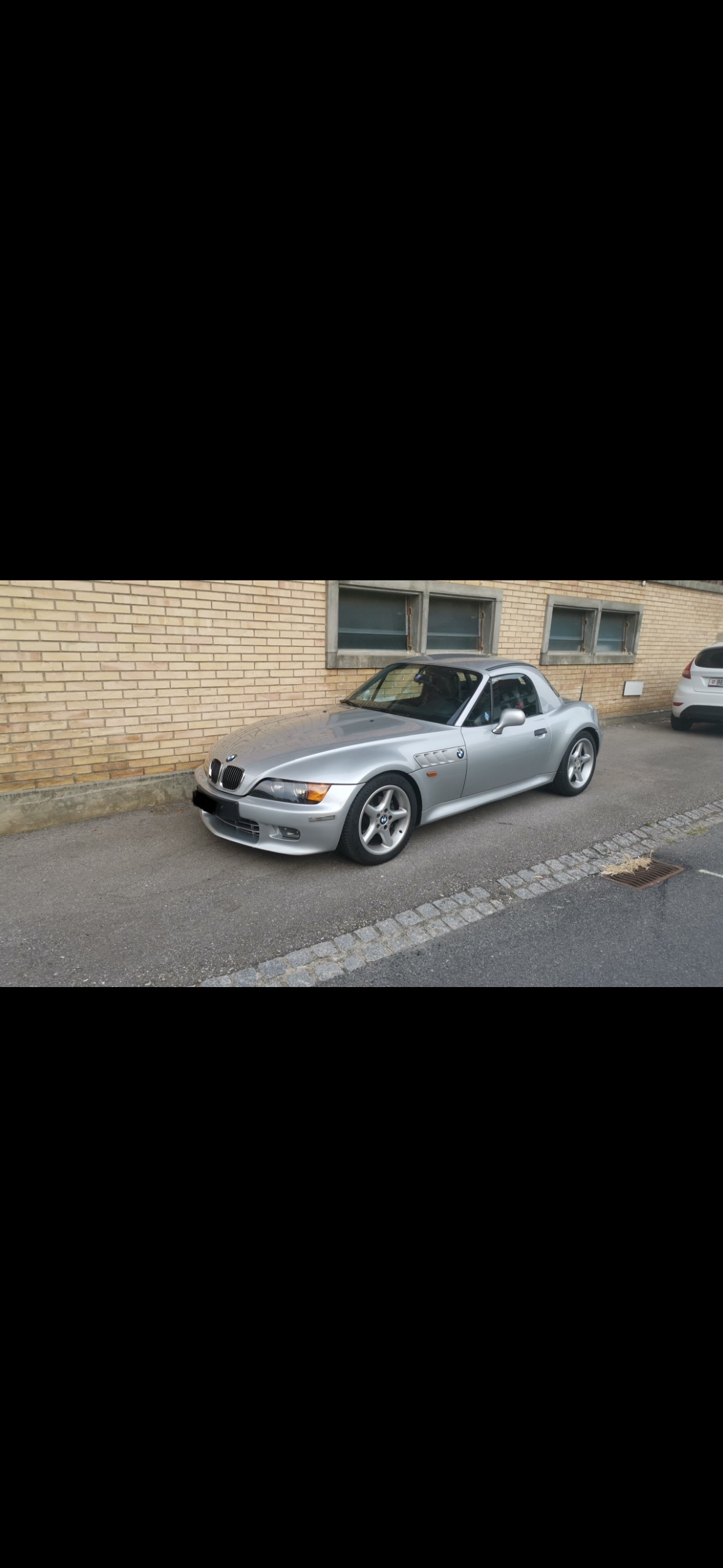 BMW Z3 2.8i Roadster-image-11