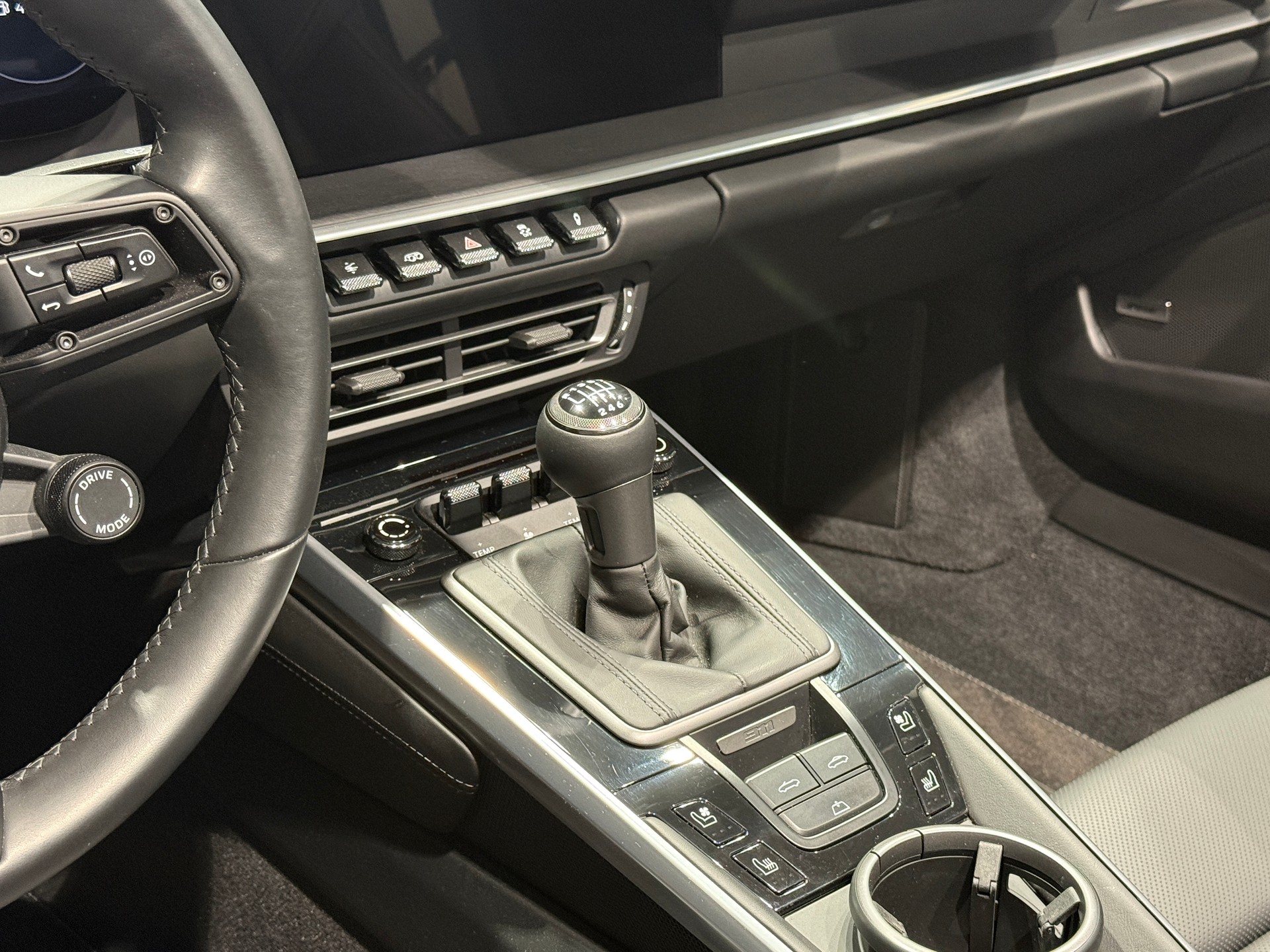 PORSCHE Carrera GTS Cabriolet (992)-image-14